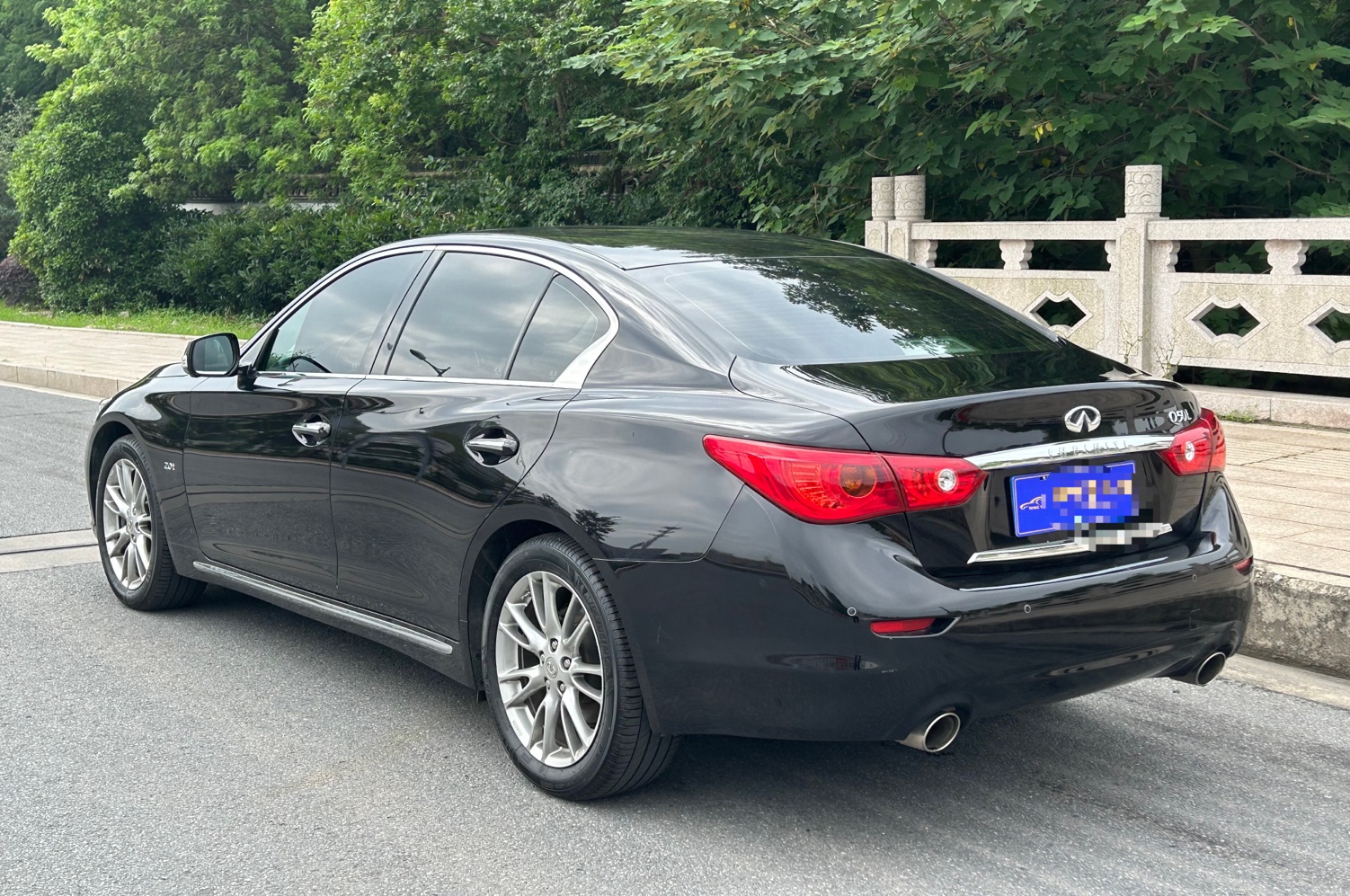 英菲尼迪Q50L 2016款 2.0T 进取版