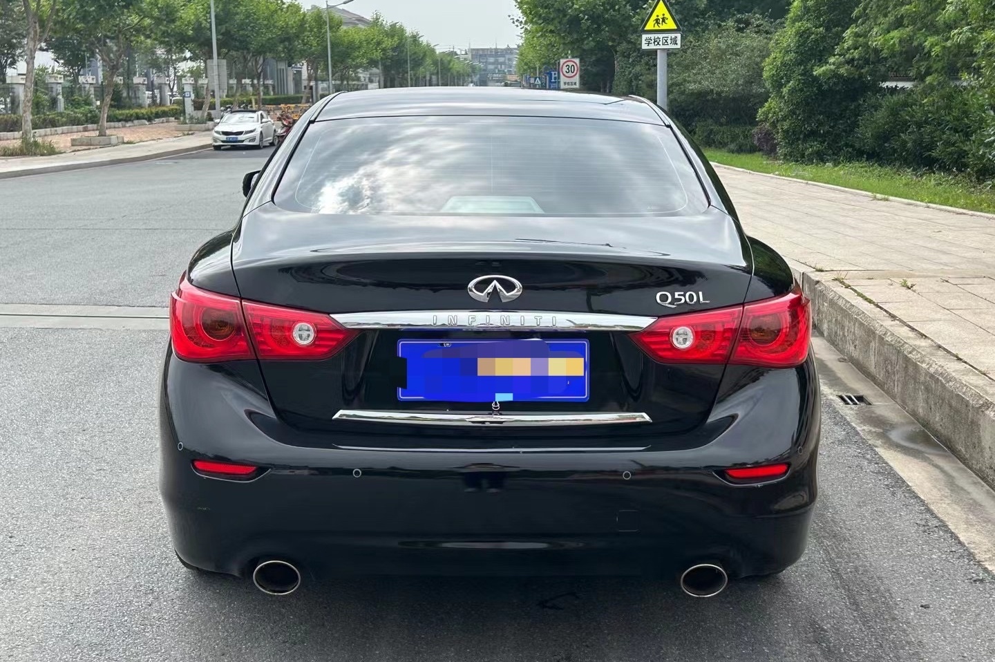 英菲尼迪Q50L 2016款 2.0T 进取版