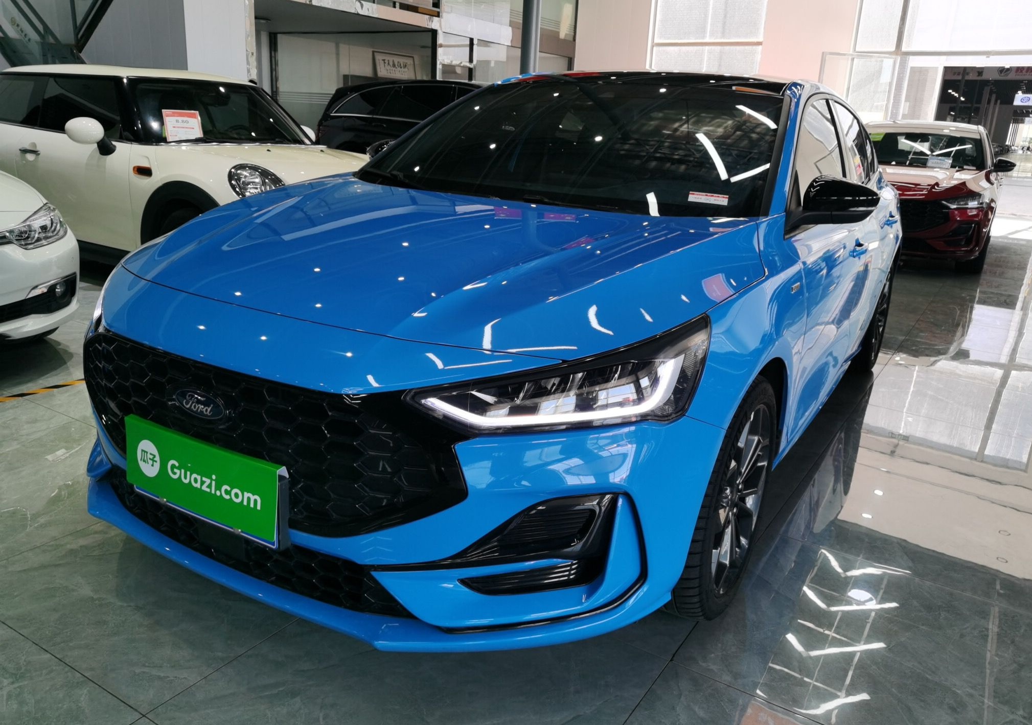 福特 福克斯 2022款 三厢 EcoBoost 180 自动ST Line