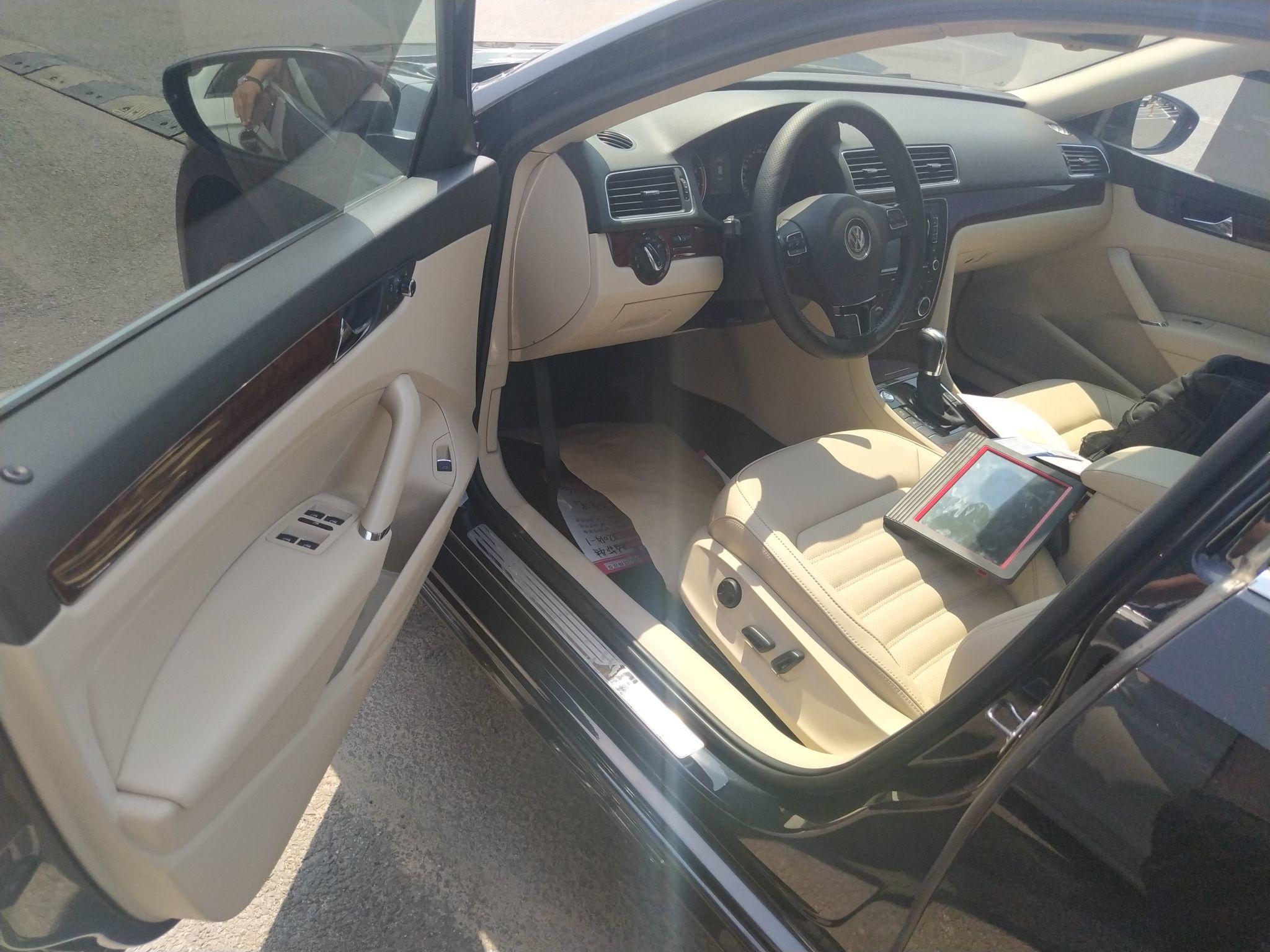 大众 帕萨特 2013款 1.8TSI DSG御尊版