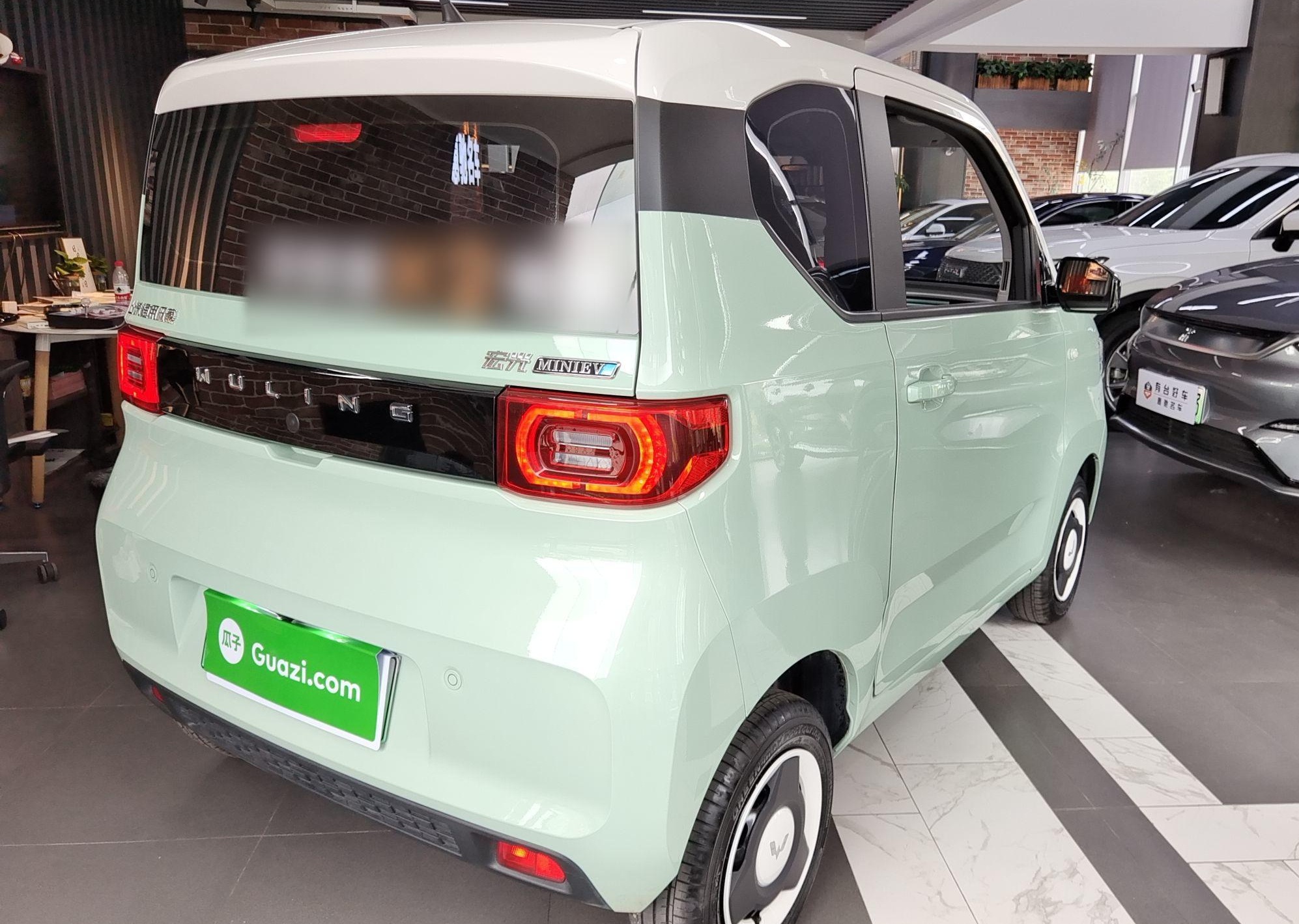 五菱汽车 宏光MINI EV 2021款 马卡龙时尚款 磷酸铁锂