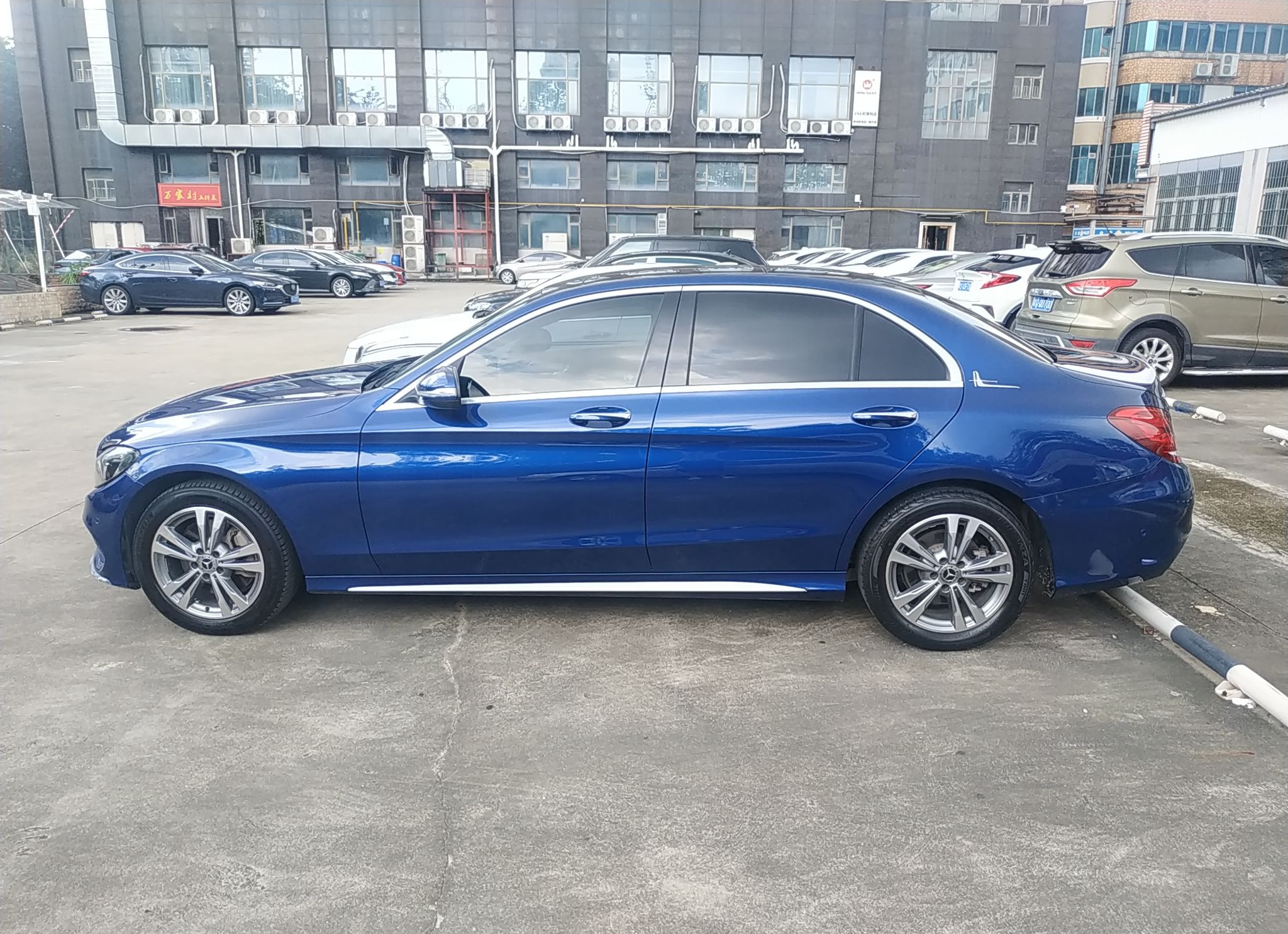 奔驰C级 2018款 C 200 L 运动版