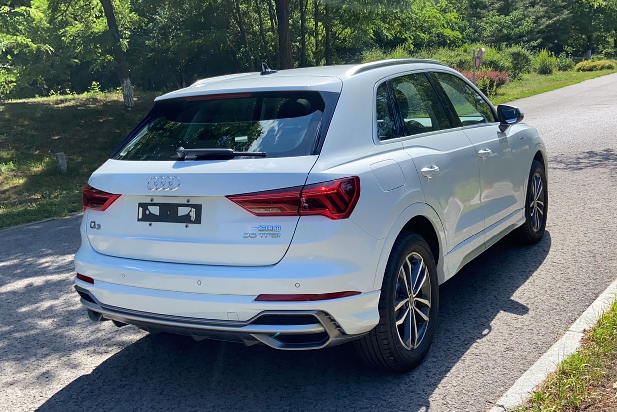 奥迪Q3 2023款  35 TFSI 进取动感型