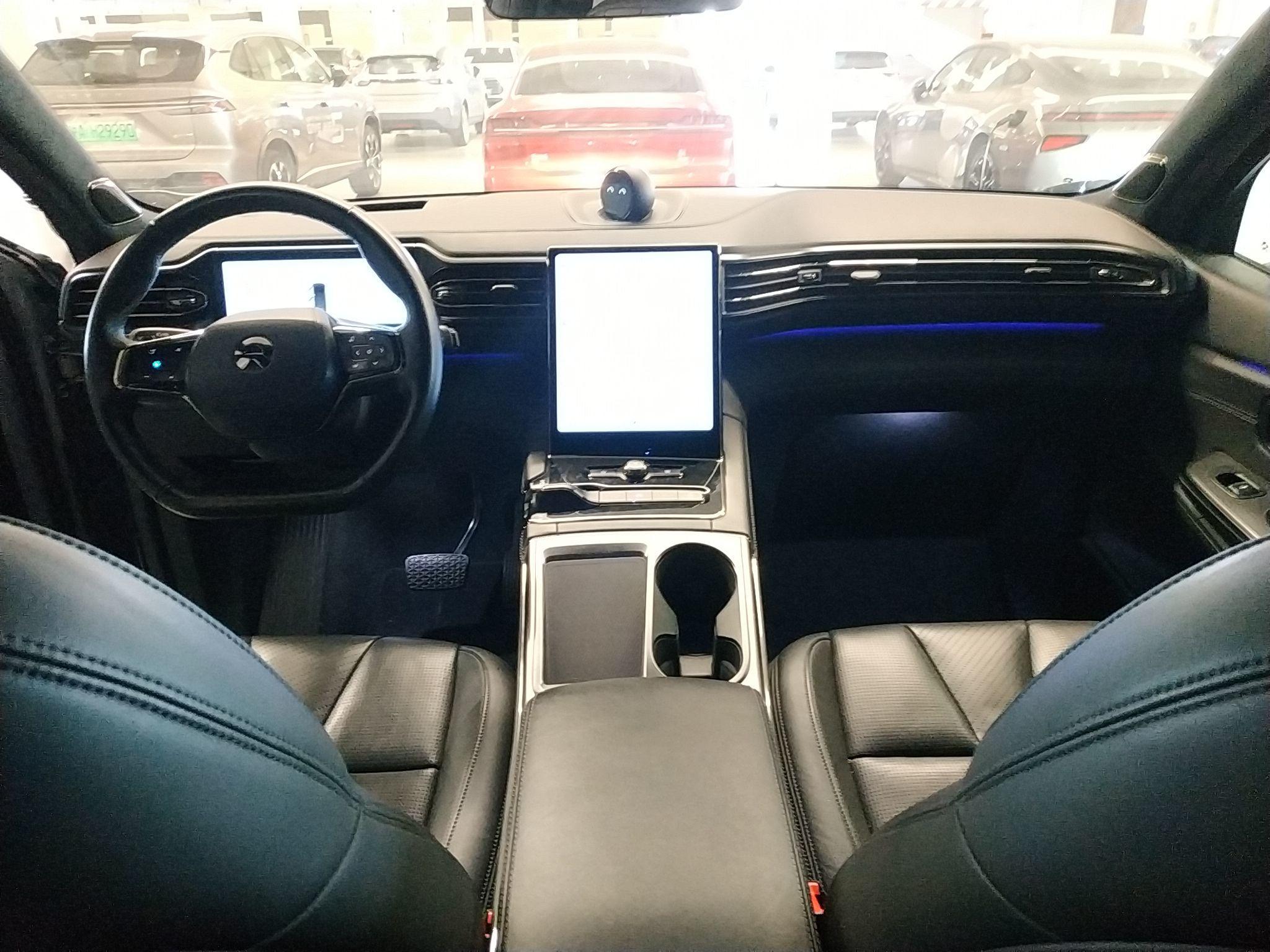 蔚来ES8 2020款 415KM 签名版 六座版