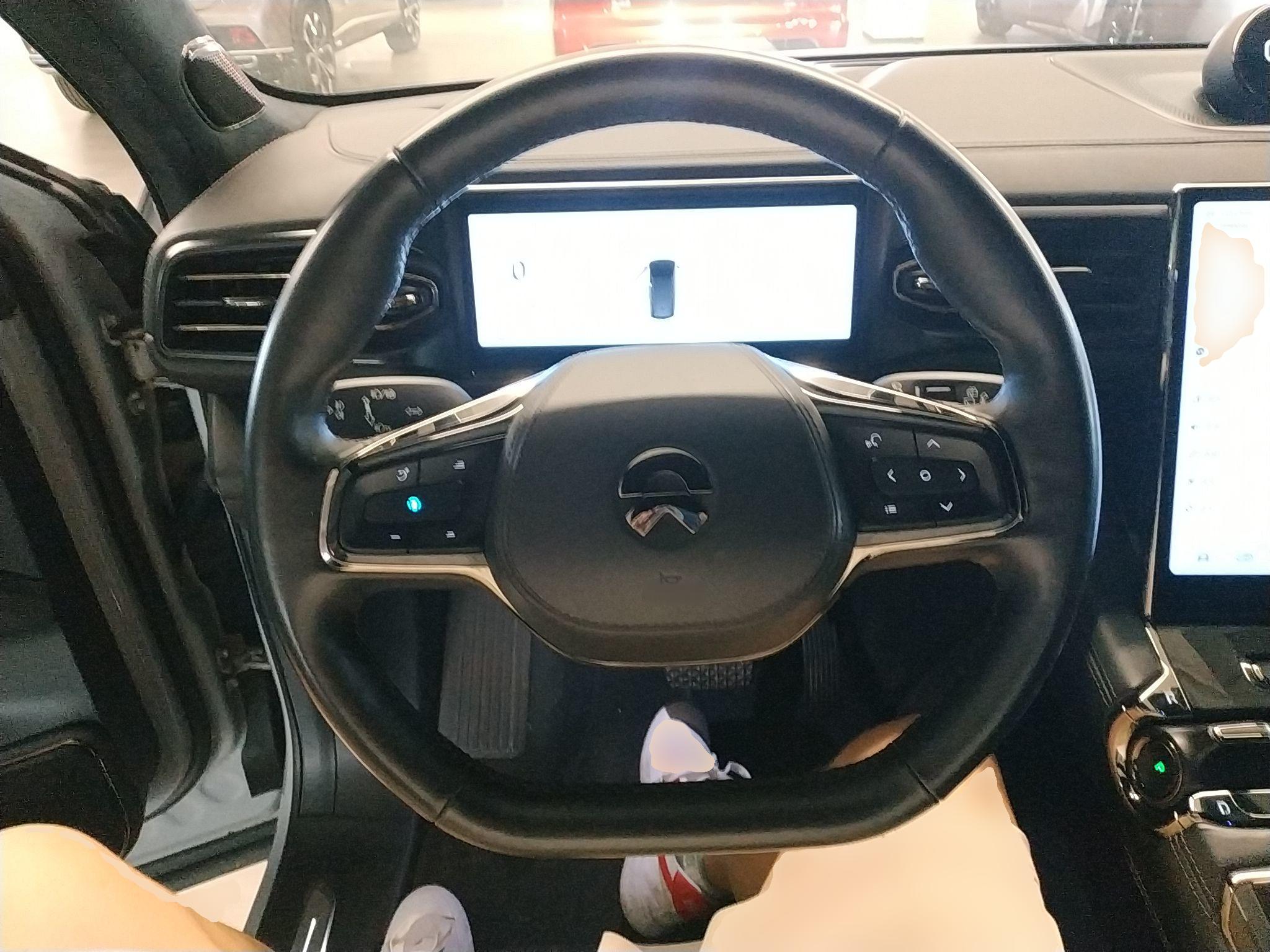 蔚来ES8 2020款 415KM 签名版 六座版