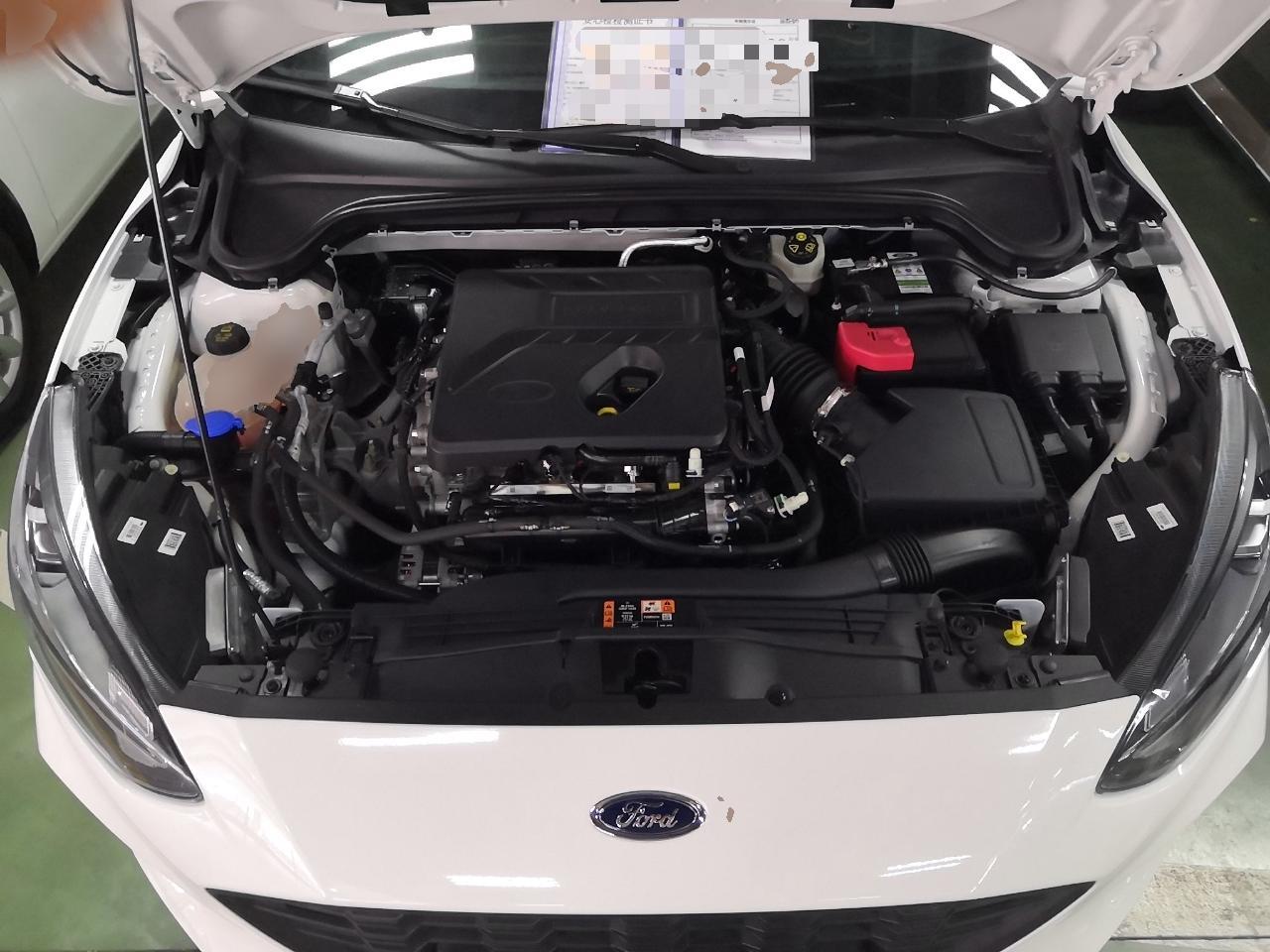 福特 福克斯 2020款 两厢 EcoBoost 180 自动ST Line