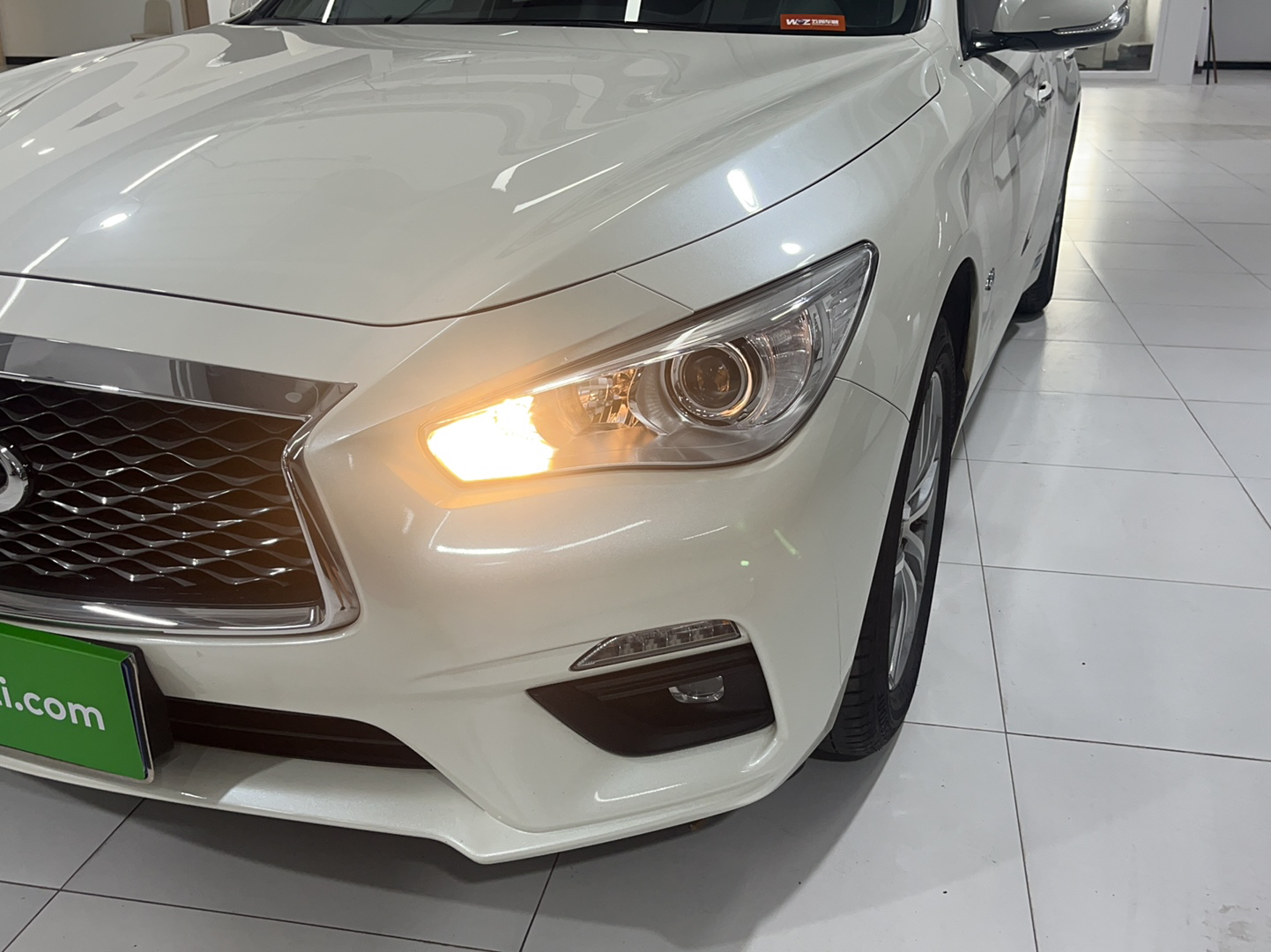 英菲尼迪Q50L 2018款 2.0T 舒适版 国VI