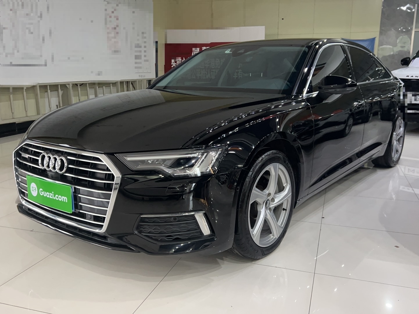 奥迪A8 2014款 A8L 6.3 FSI W12 quattro旗舰型(进口)