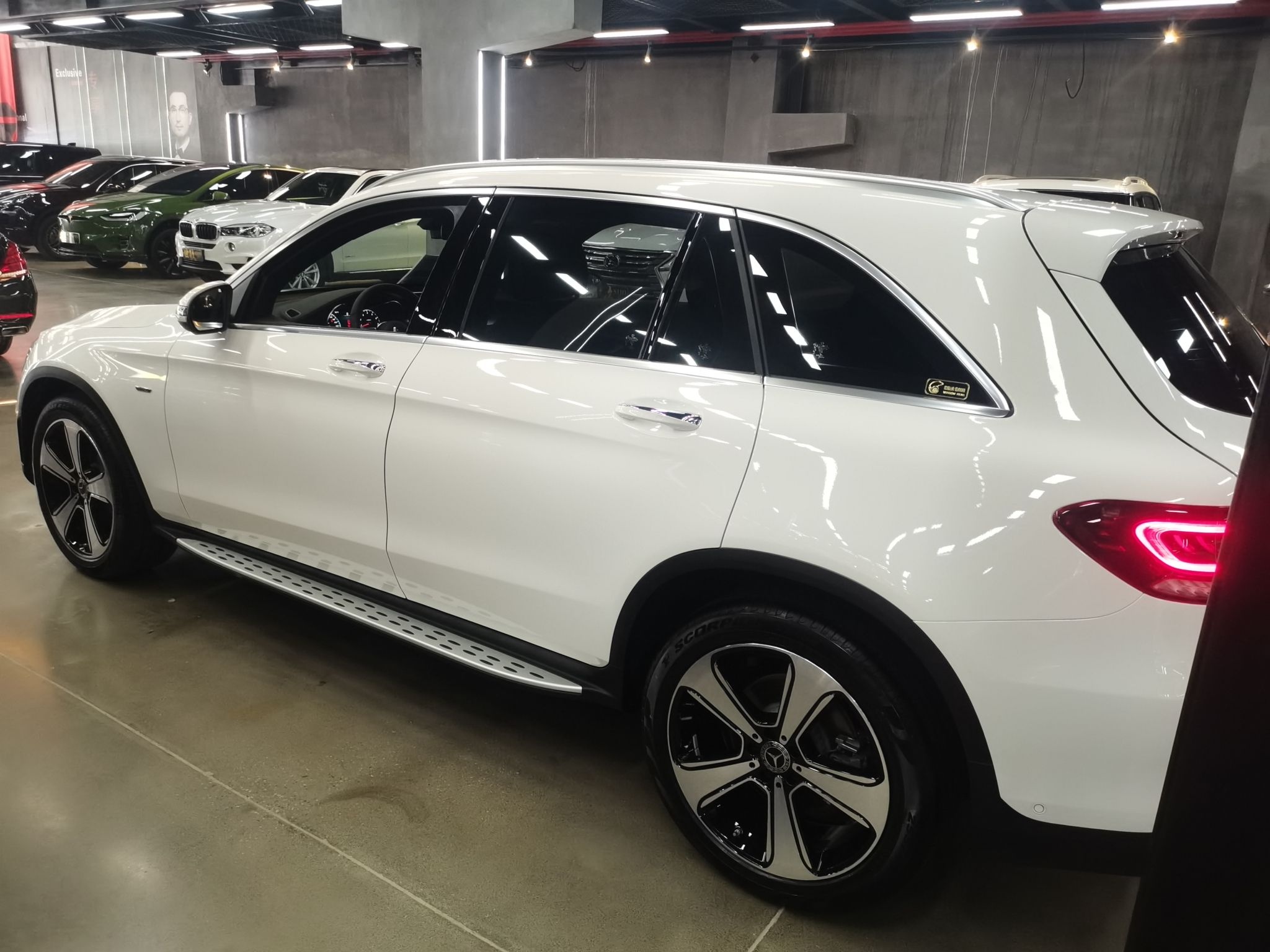 奔驰GLC级 2022款 改款 GLC 300 L 4MATIC 动感型臻藏版