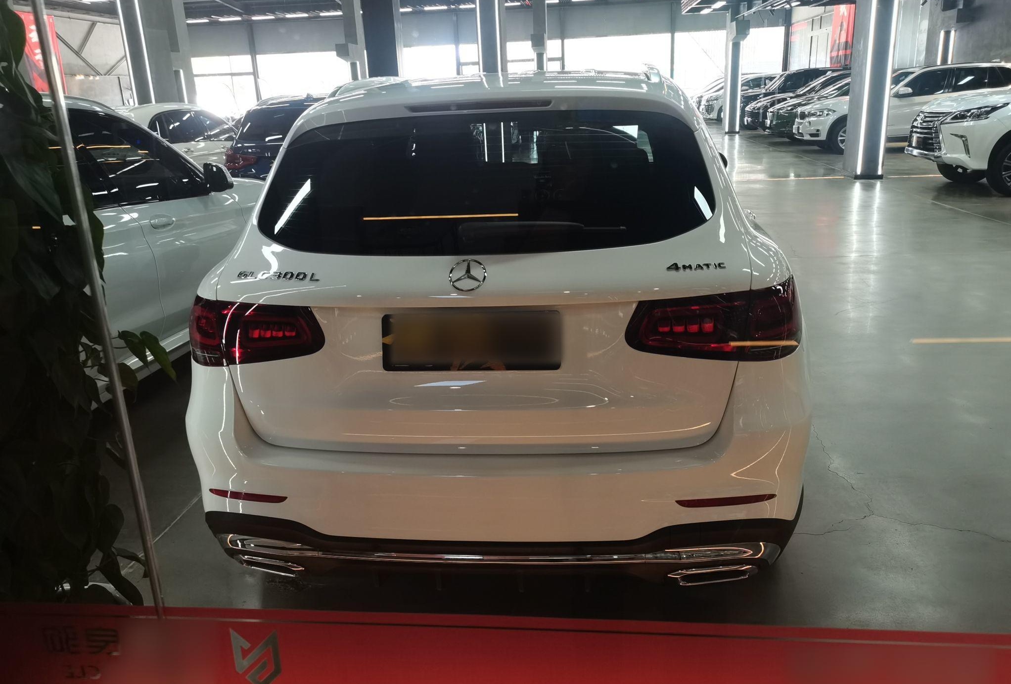 奔驰GLC级 2022款 改款 GLC 300 L 4MATIC 动感型臻藏版