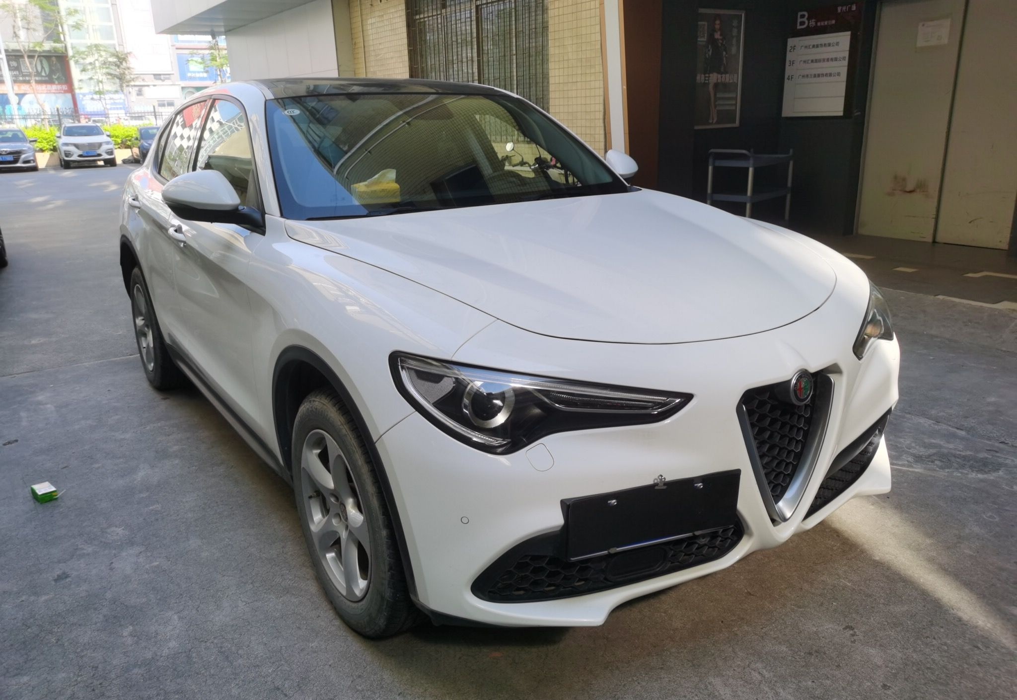 阿尔法·罗密欧 Stelvio 2017款 2.0T 200HP 精英版