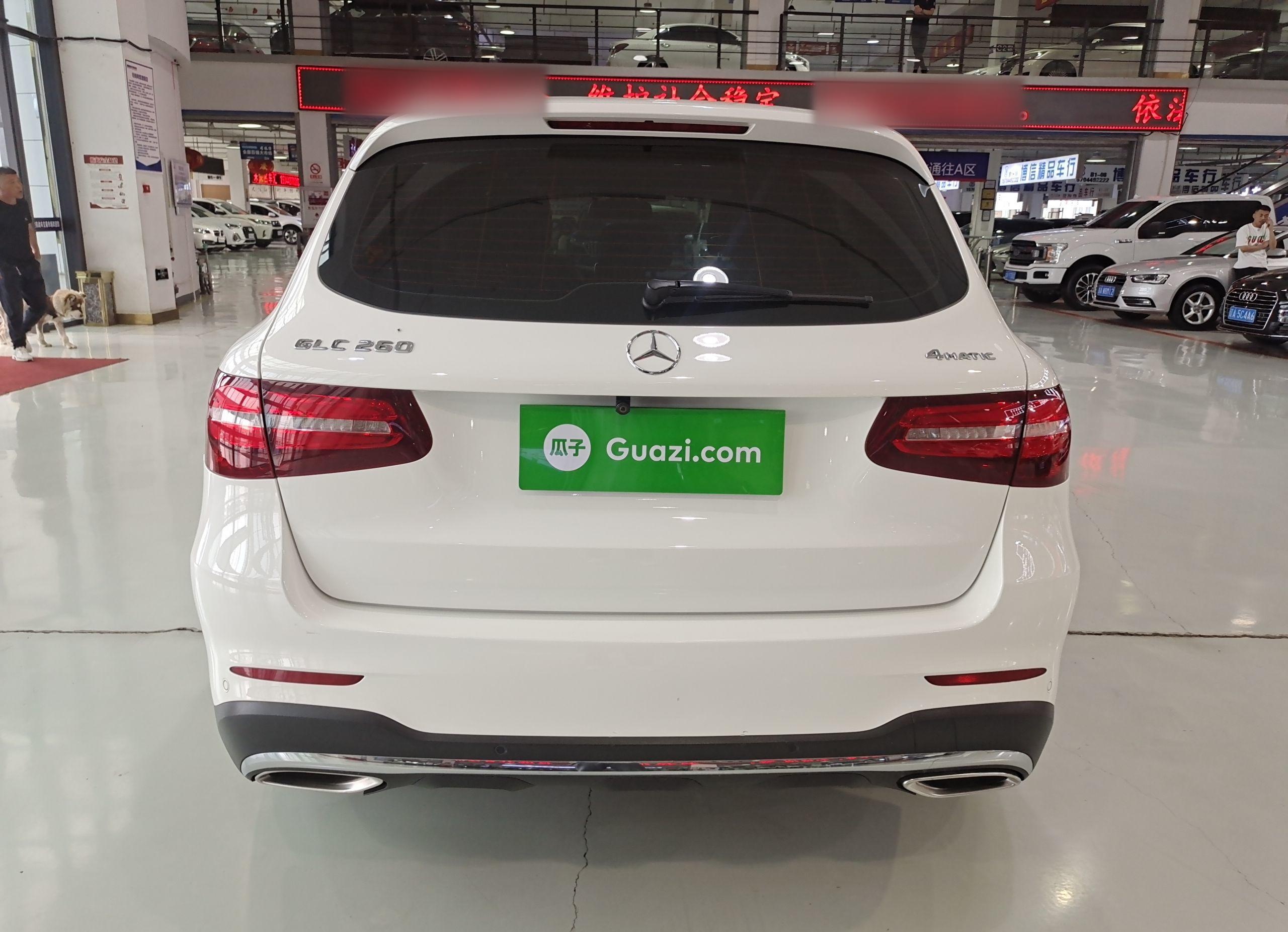 奔驰GLC级 2018款 改款 GLC 260 4MATIC 动感型