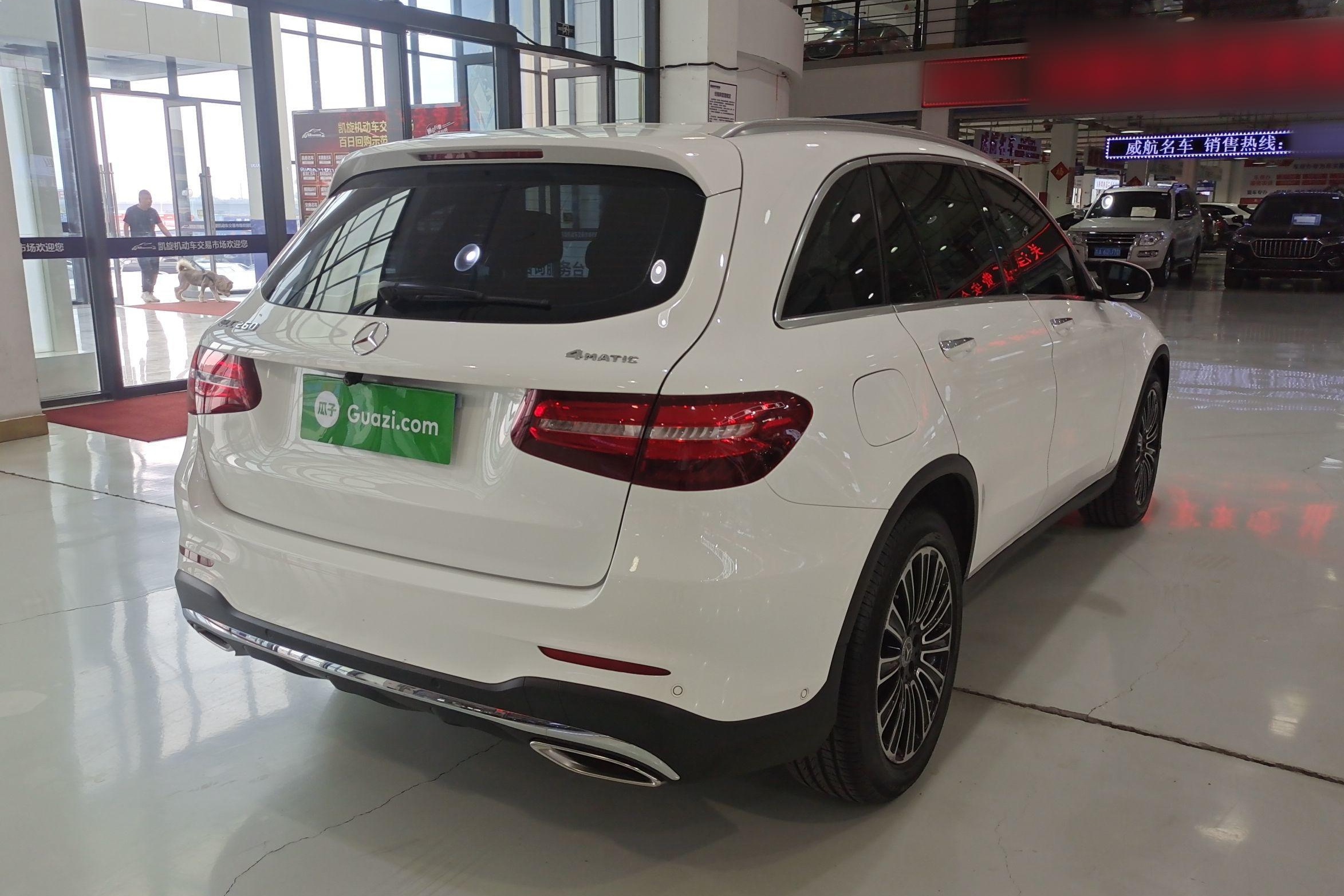 奔驰GLC级 2018款 改款 GLC 260 4MATIC 动感型