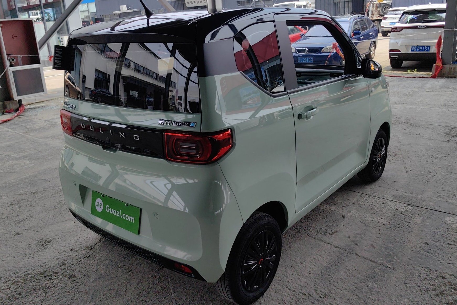 五菱汽车 宏光MINI EV 2021款 马卡龙臻享款 磷酸铁锂