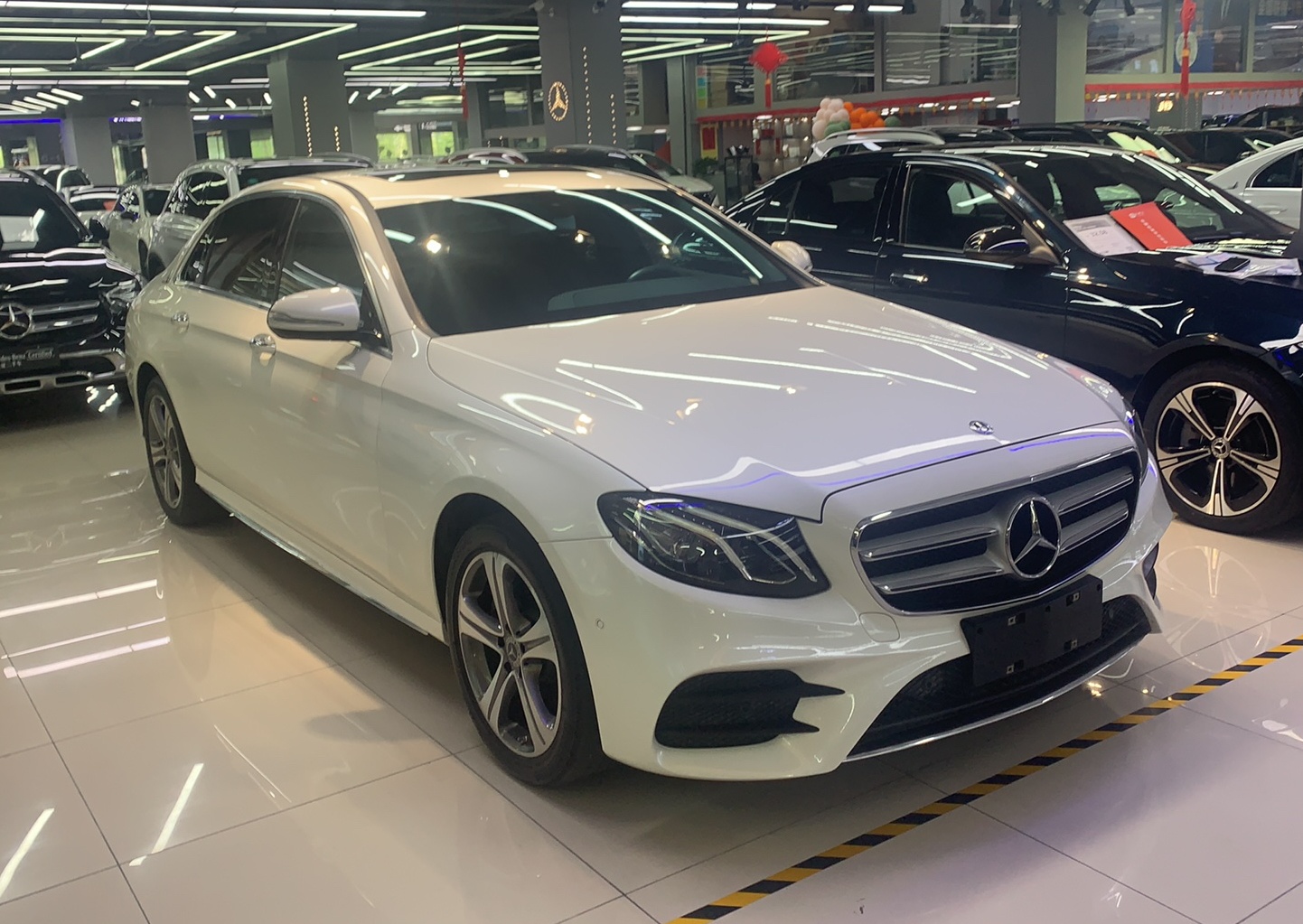 奔驰E级 2019款 E 260 L 运动型