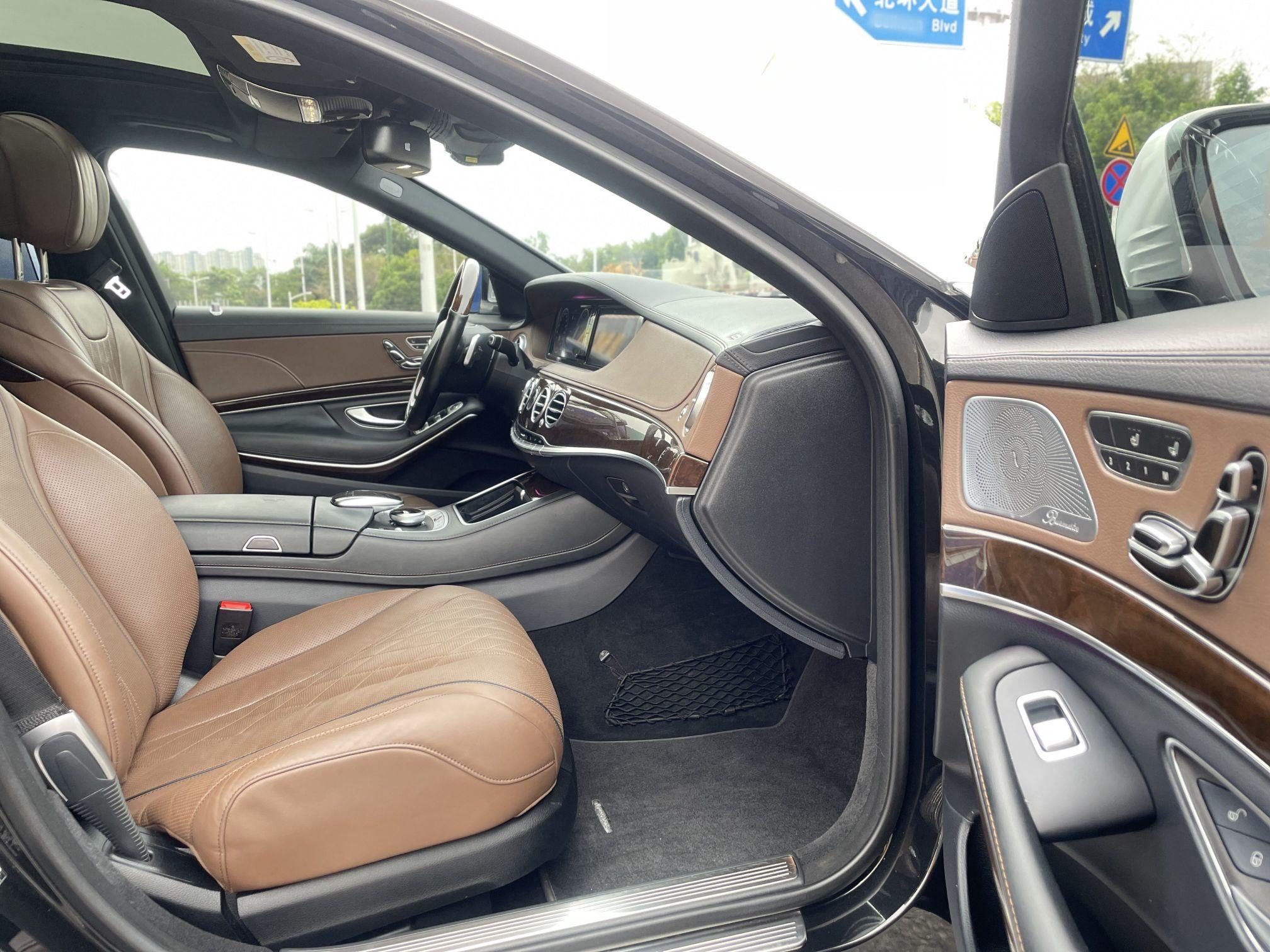 奔驰 迈巴赫S级 2015款 S 500 4MATIC