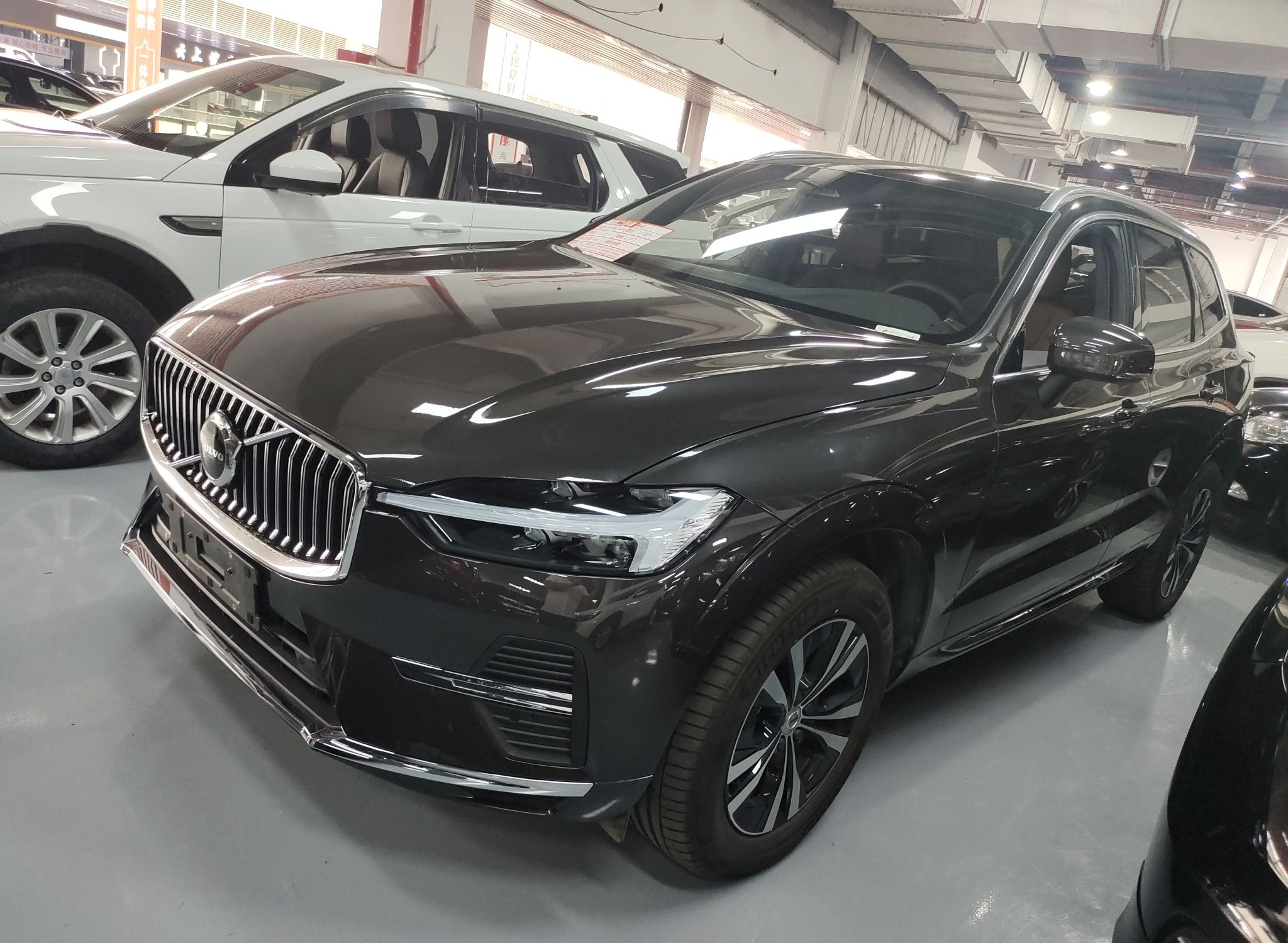 沃尔沃XC60 2023款 B5 四驱智逸豪华版