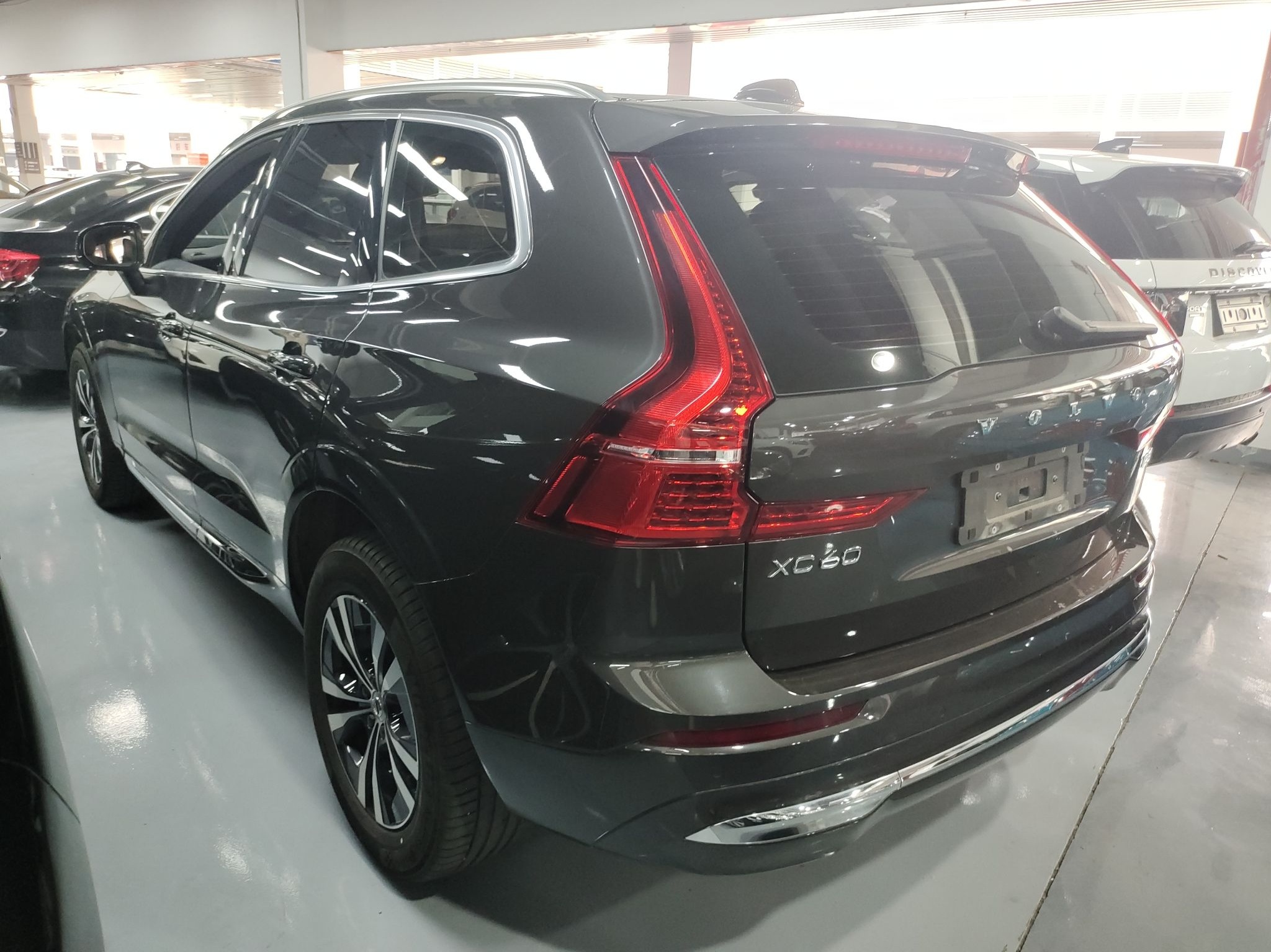 沃尔沃XC60 2023款 B5 四驱智逸豪华版