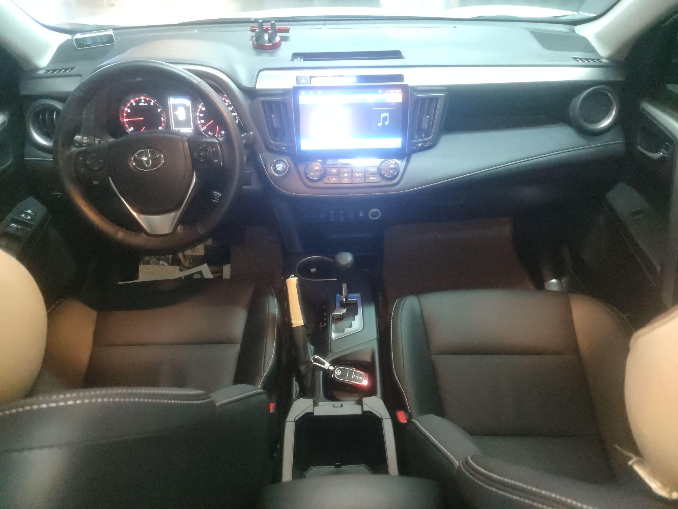 丰田 RAV4 2016款 2.0L CVT四驱新锐版 国V