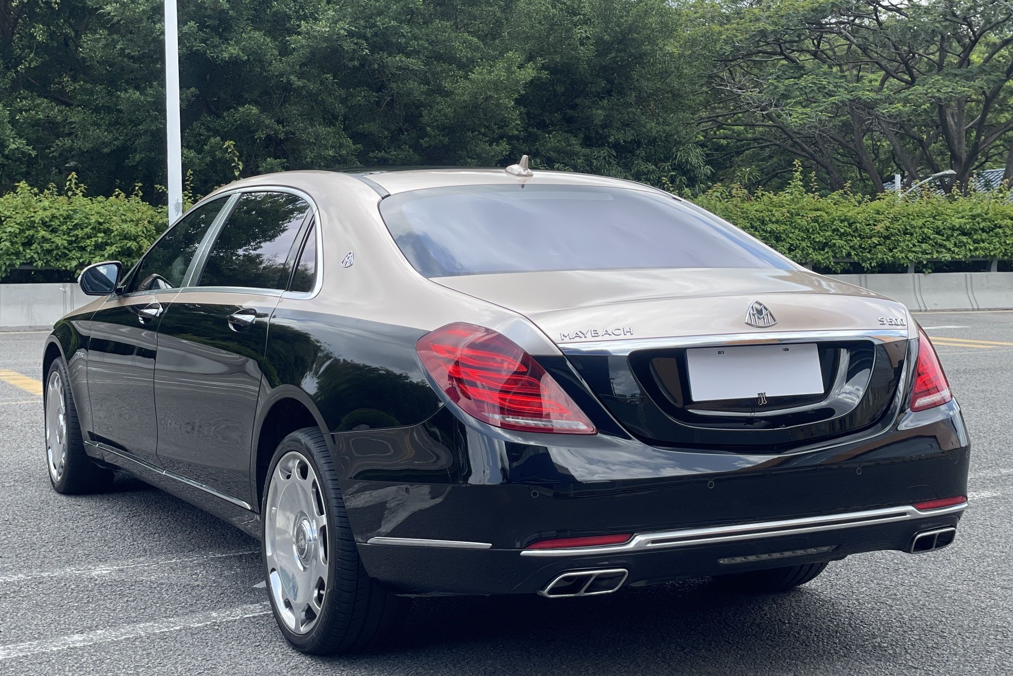 奔驰 迈巴赫S级 2015款 S 500 4MATIC