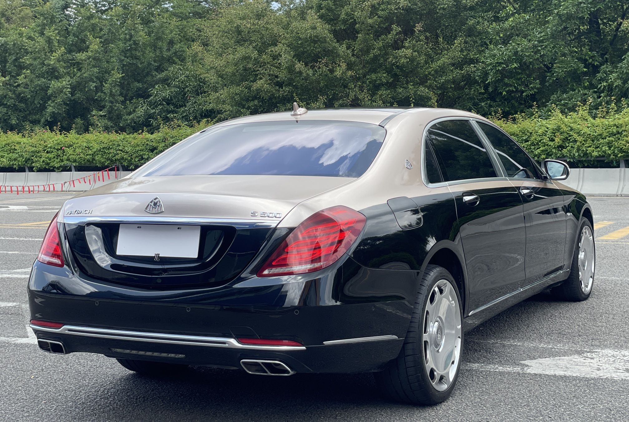 奔驰 迈巴赫S级 2015款 S 500 4MATIC