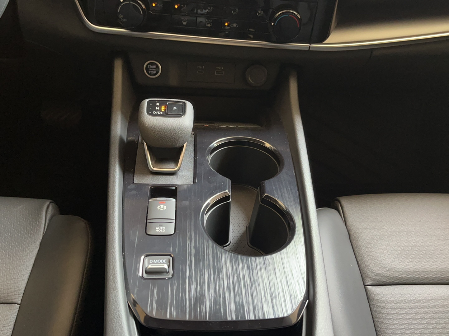 日产 奇骏 2022款 VC-Turbo 300 CVT 2WD星月限定版