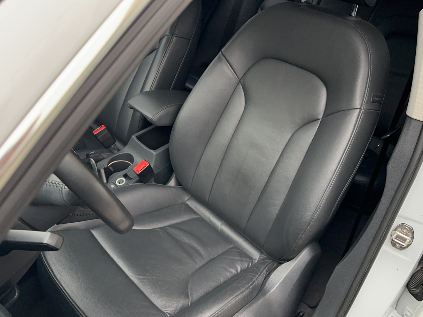 奥迪Q3 2015款 30 TFSI 舒适型