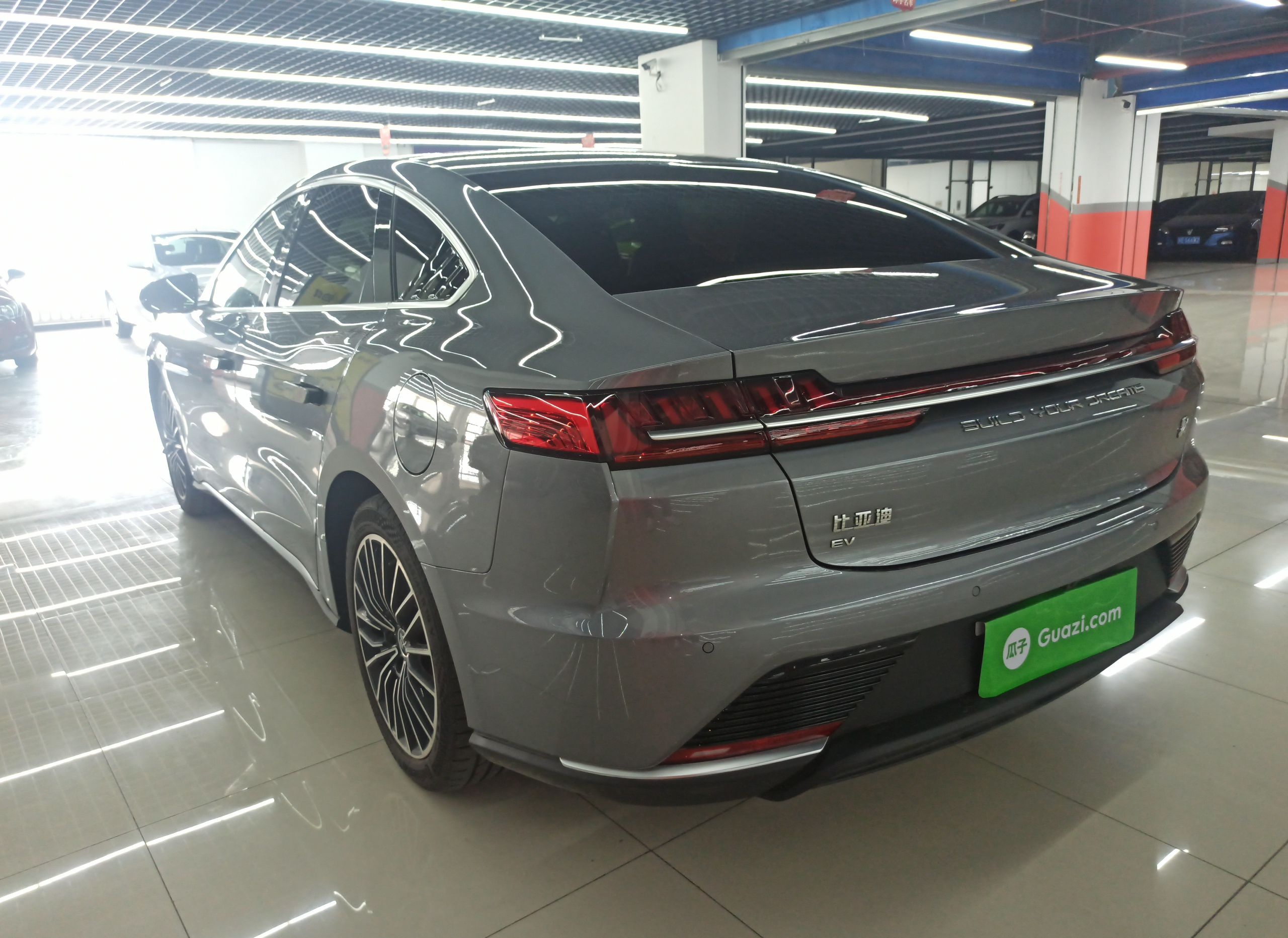 比亚迪 汉 2021款 EV 标准续航版豪华型