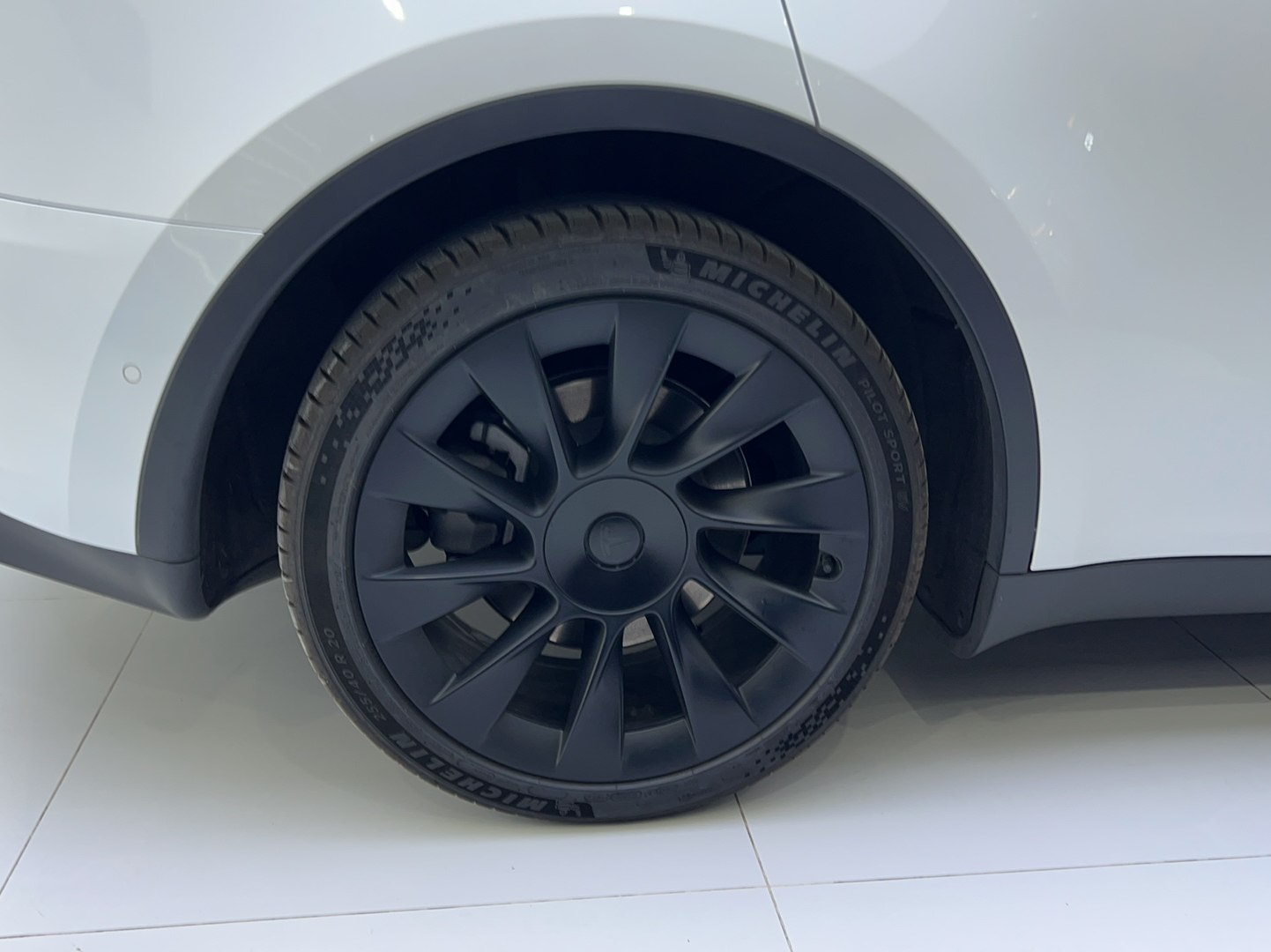 特斯拉 Model Y 2022款 后轮驱动版