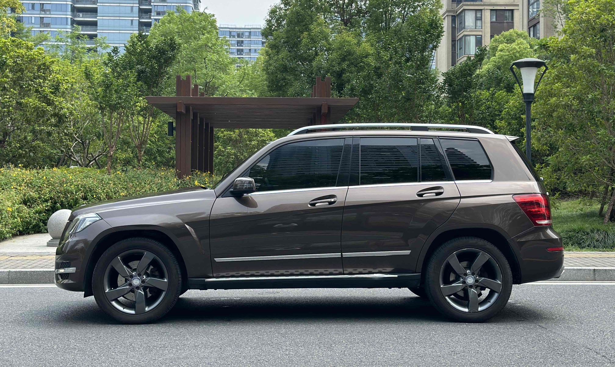 奔驰GLK级 2013款 GLK 300 4MATIC 动感天窗型