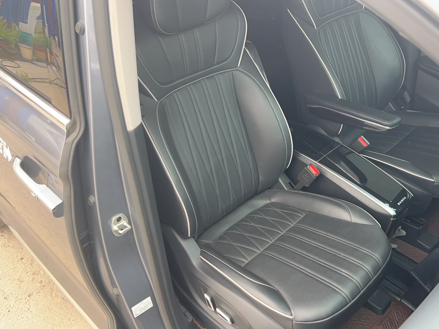 荣威iMAX8 2021款 400TGI Supreme系列陆尊版