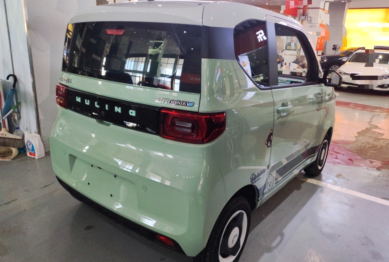 五菱汽车 宏光MINI EV 2021款 马卡龙臻享款 磷酸铁锂