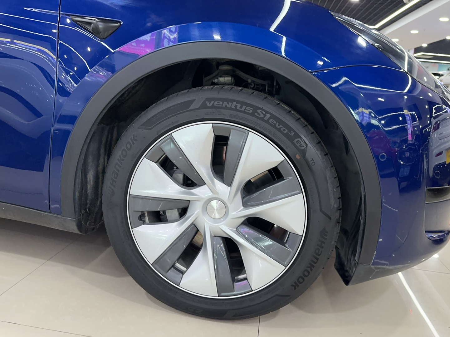 特斯拉 Model Y 2022款 后轮驱动版