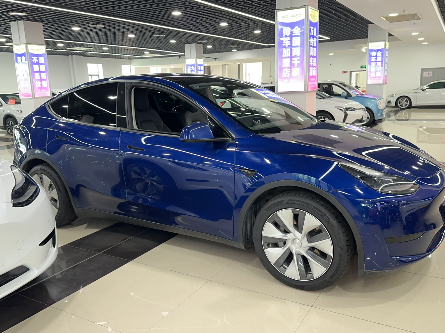 特斯拉 Model Y 2022款 后轮驱动版