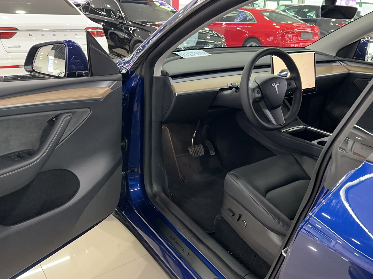 特斯拉 Model Y 2022款 后轮驱动版