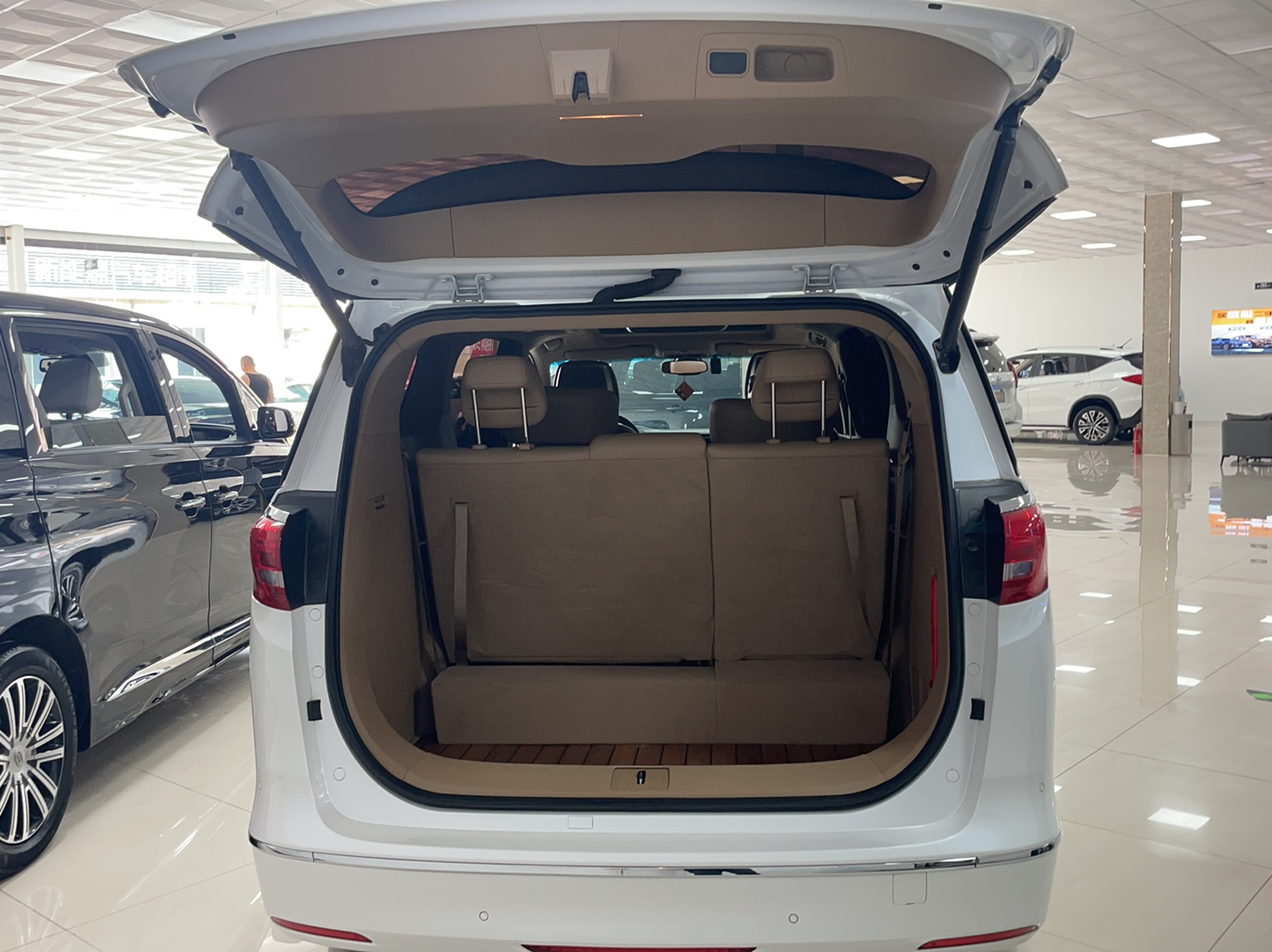 别克GL8 2017款 ES 28T 豪华型 国V