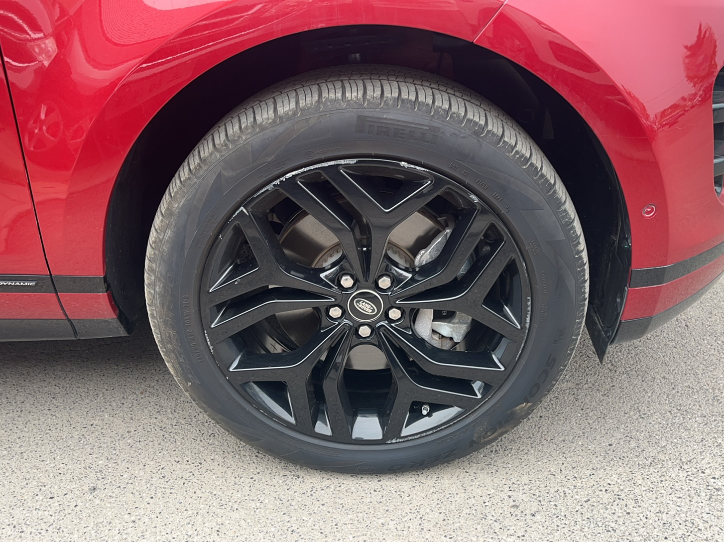 路虎 揽胜极光 2020款 249PS R-DYNAMIC S 曜黑运动科技版