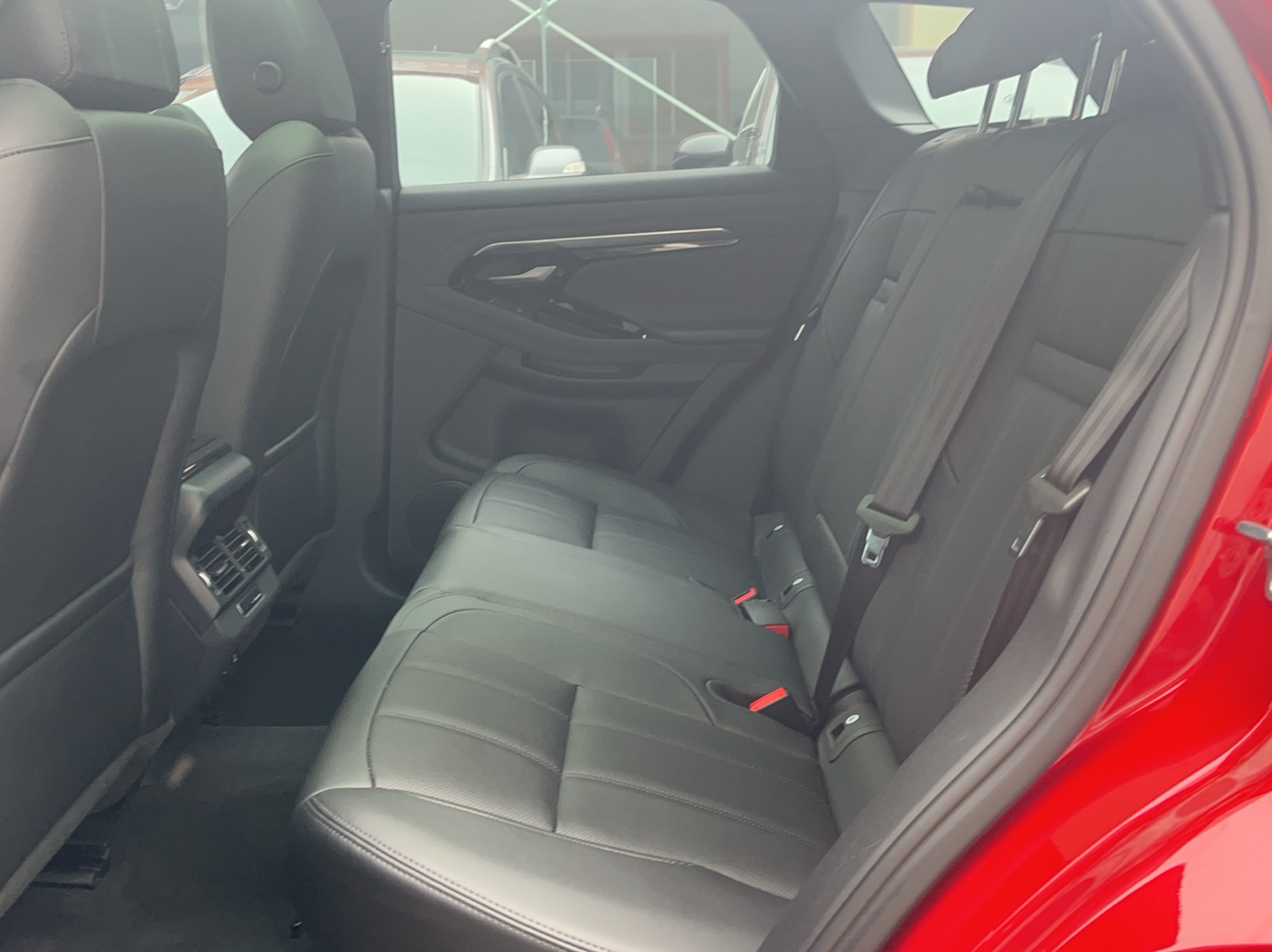 路虎 揽胜极光 2020款 249PS R-DYNAMIC S 曜黑运动科技版