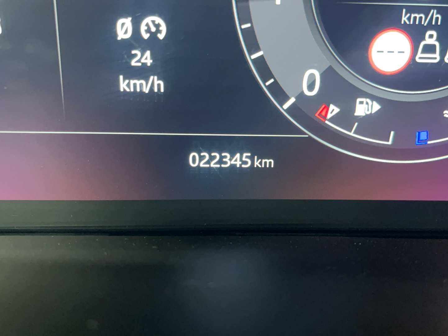 路虎 揽胜极光 2020款 249PS R-DYNAMIC S 曜黑运动科技版