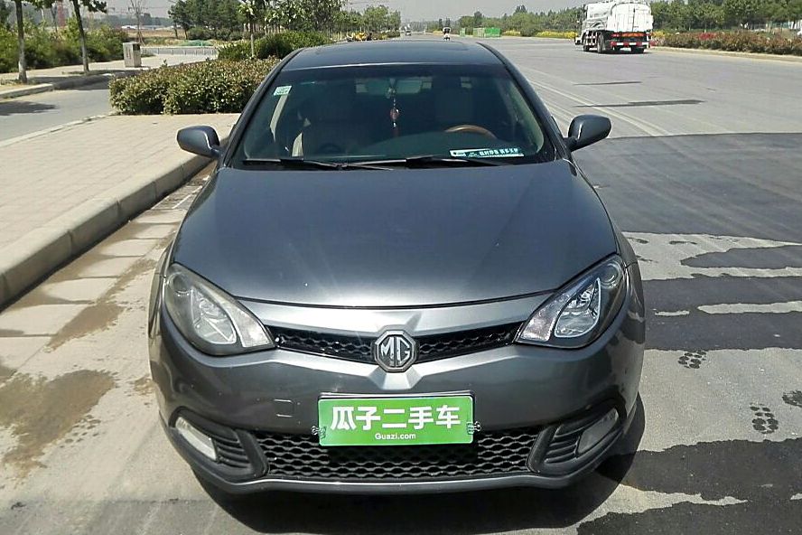 mg6 2011款 三廂 1.8l 自動精英版