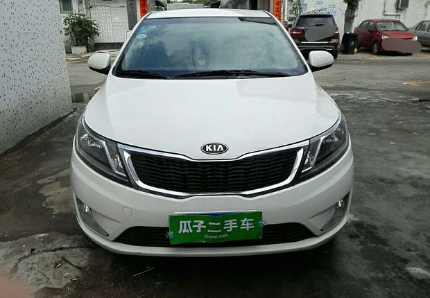 起亚K2 2012款 1.4L 手动 4门5座三厢车 GLS (国Ⅳ) 