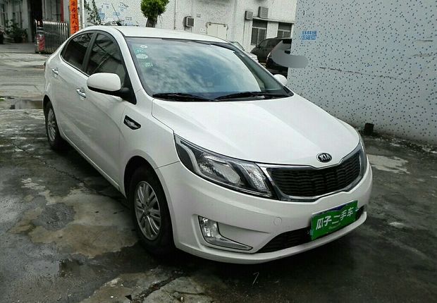 起亚K2 2012款 1.4L 手动 4门5座三厢车 GLS (国Ⅳ) 