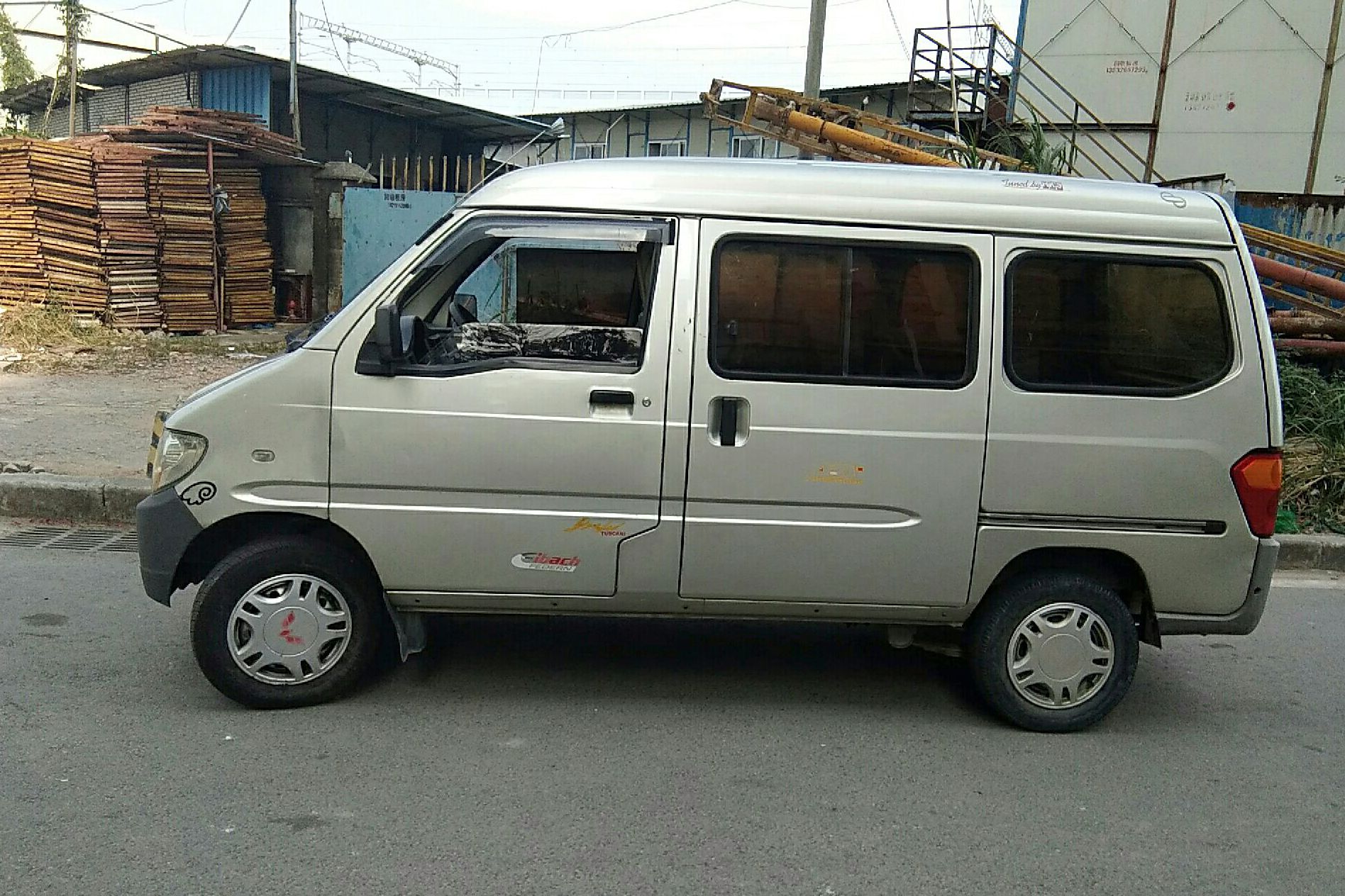 五菱之光型号怎么分 面包车1万7-全球五金网