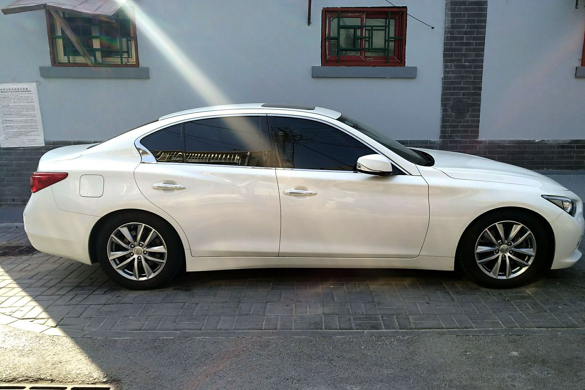 英菲尼迪q50 2014款 3.7l 豪華版(進口)