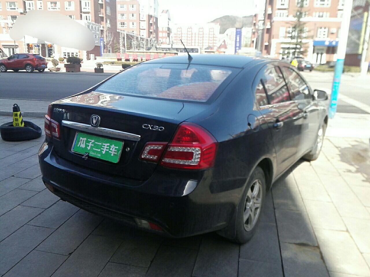 长安CX30 2011款 1.6L 手动 4门5座3厢车 豪华型 (国Ⅳ) 