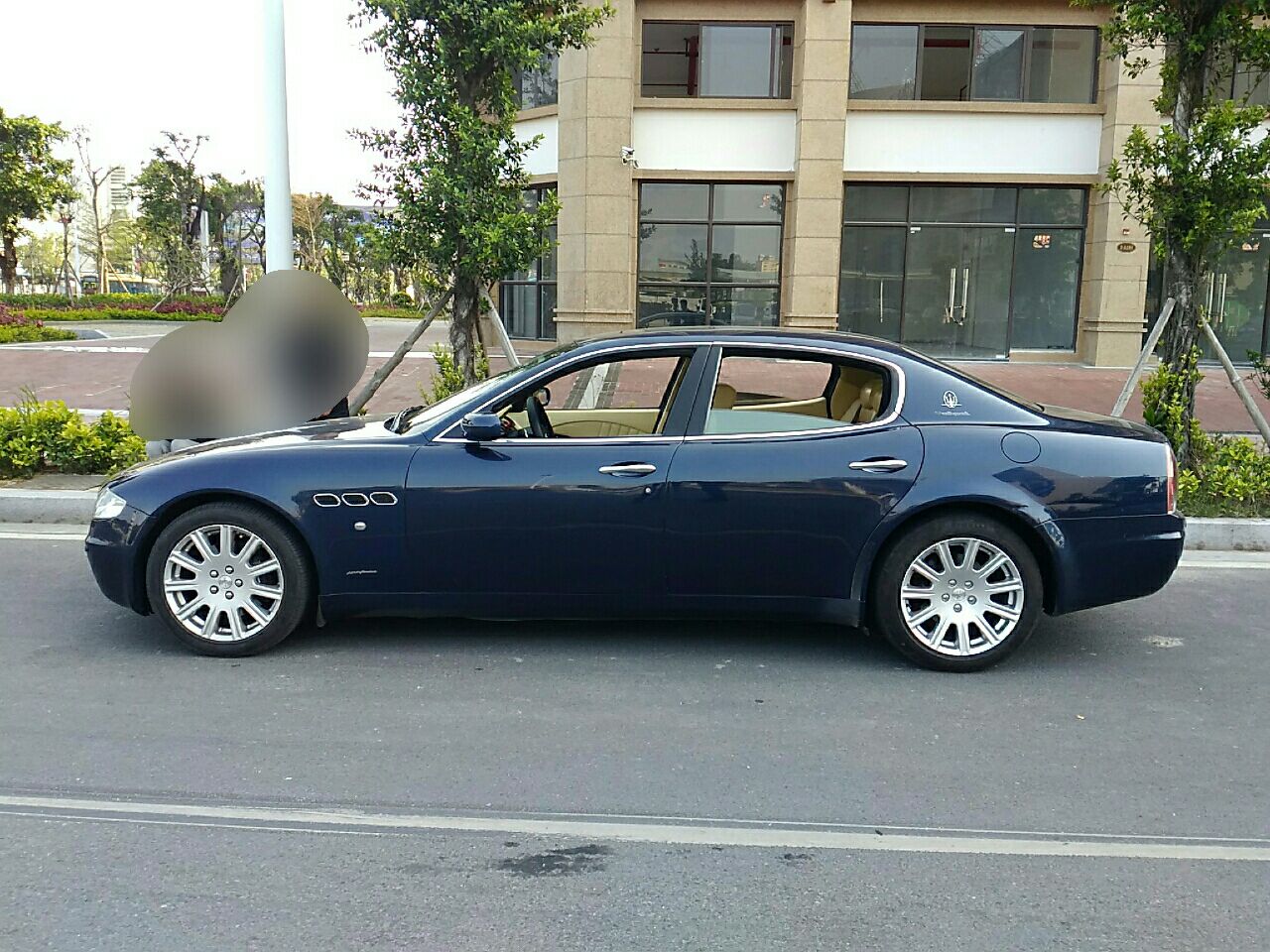 玛莎拉蒂总裁进口2006款42l自动标准版