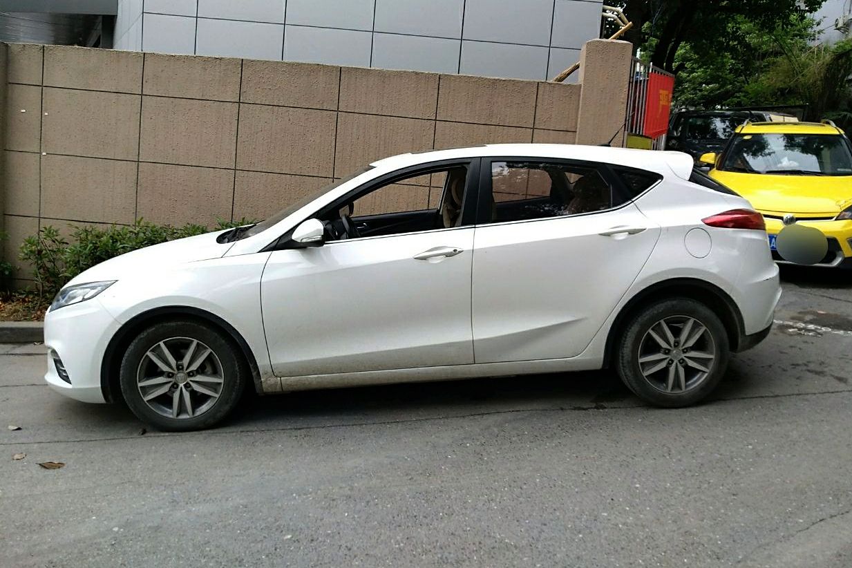 长安逸动 2015款 xt 1.6l 手动俊酷型 国iv