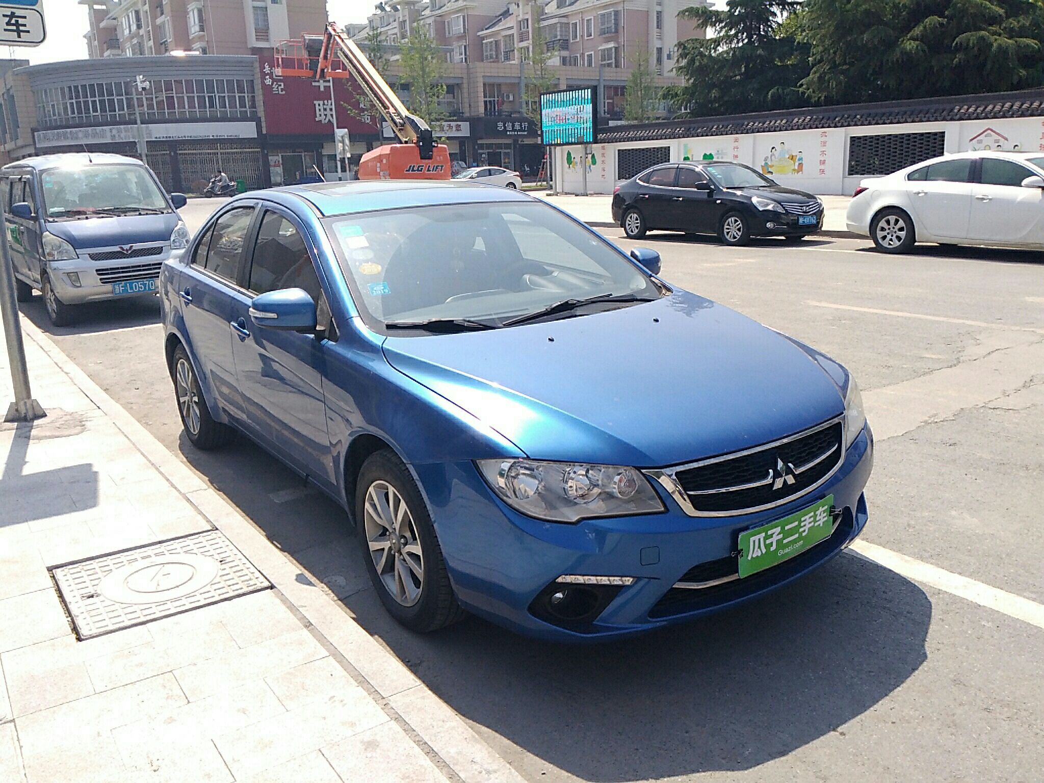 三菱风迪思2013款18l自动豪华型国Ⅳ