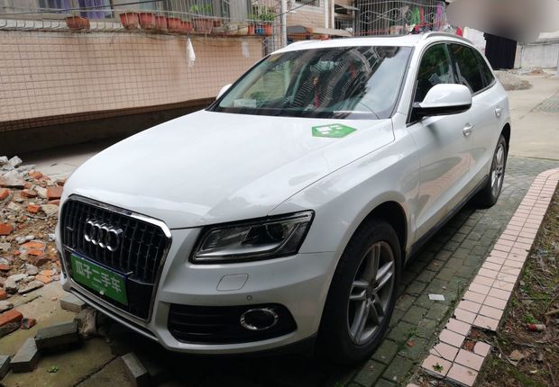 奥迪Q5 2015款 2.0T 自动 四驱 汽油 舒适型 (国Ⅴ) 