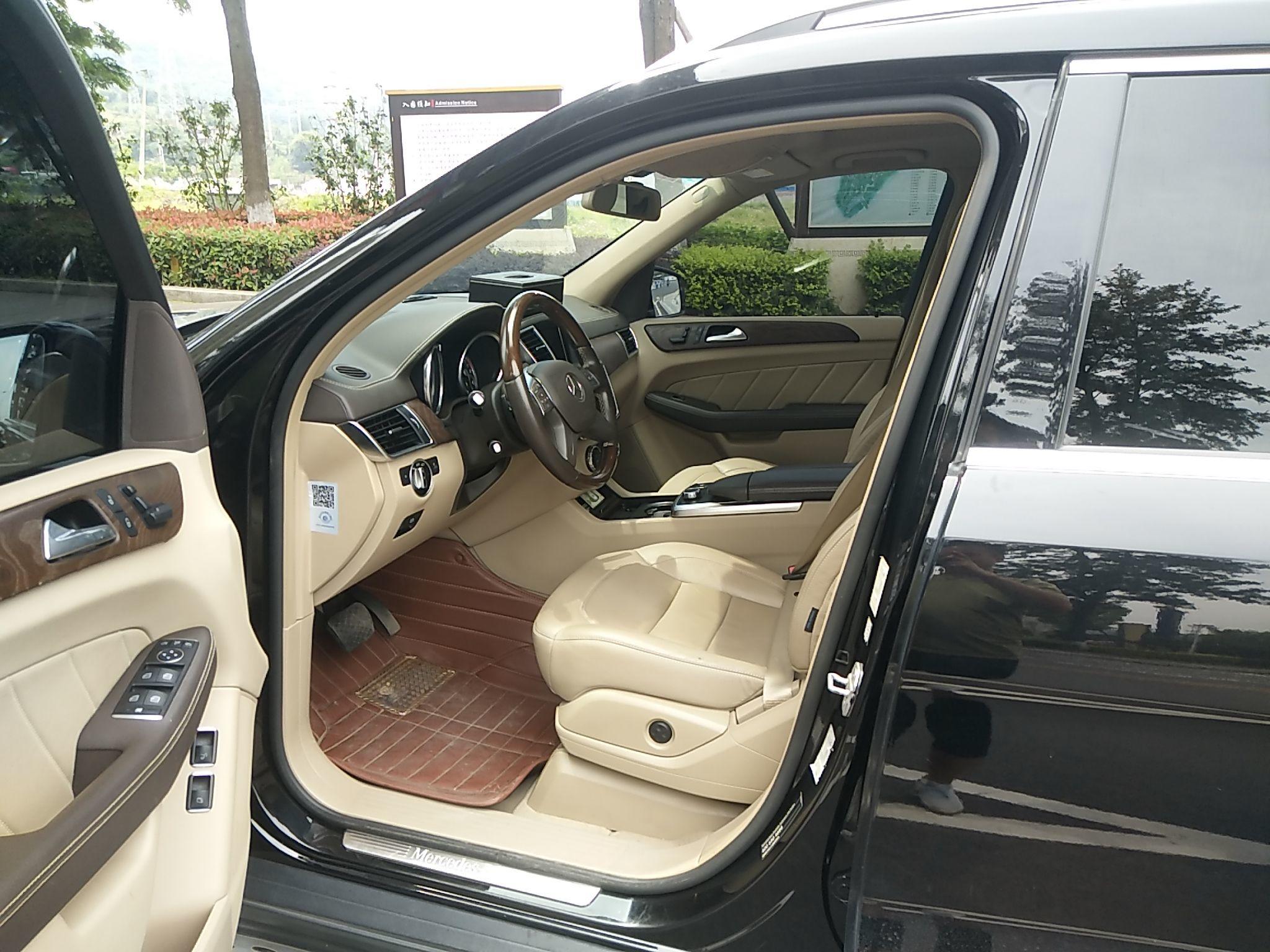 奔驰GL级 GL400 [进口] 2015款 3.0T 自动 汽油 豪华型 